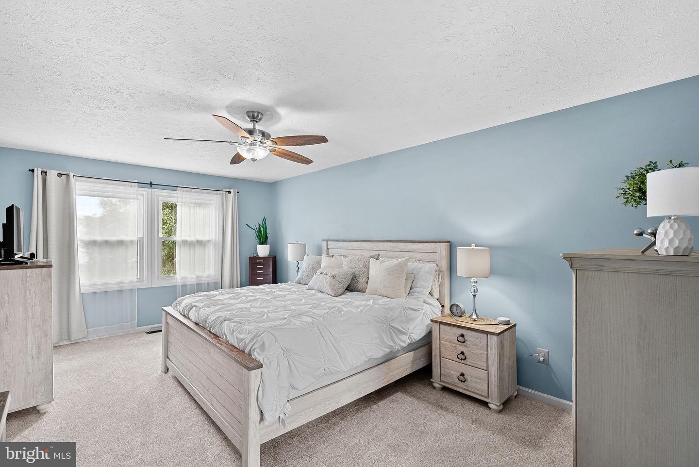 20049 GREAT FALLS FOREST DR, GREAT FALLS, Virginia 22066, 4 Bedrooms Bedrooms, ,2 BathroomsBathrooms,Residential,For sale,20049 GREAT FALLS FOREST DR,VALO2104876 MLS # VALO2104876