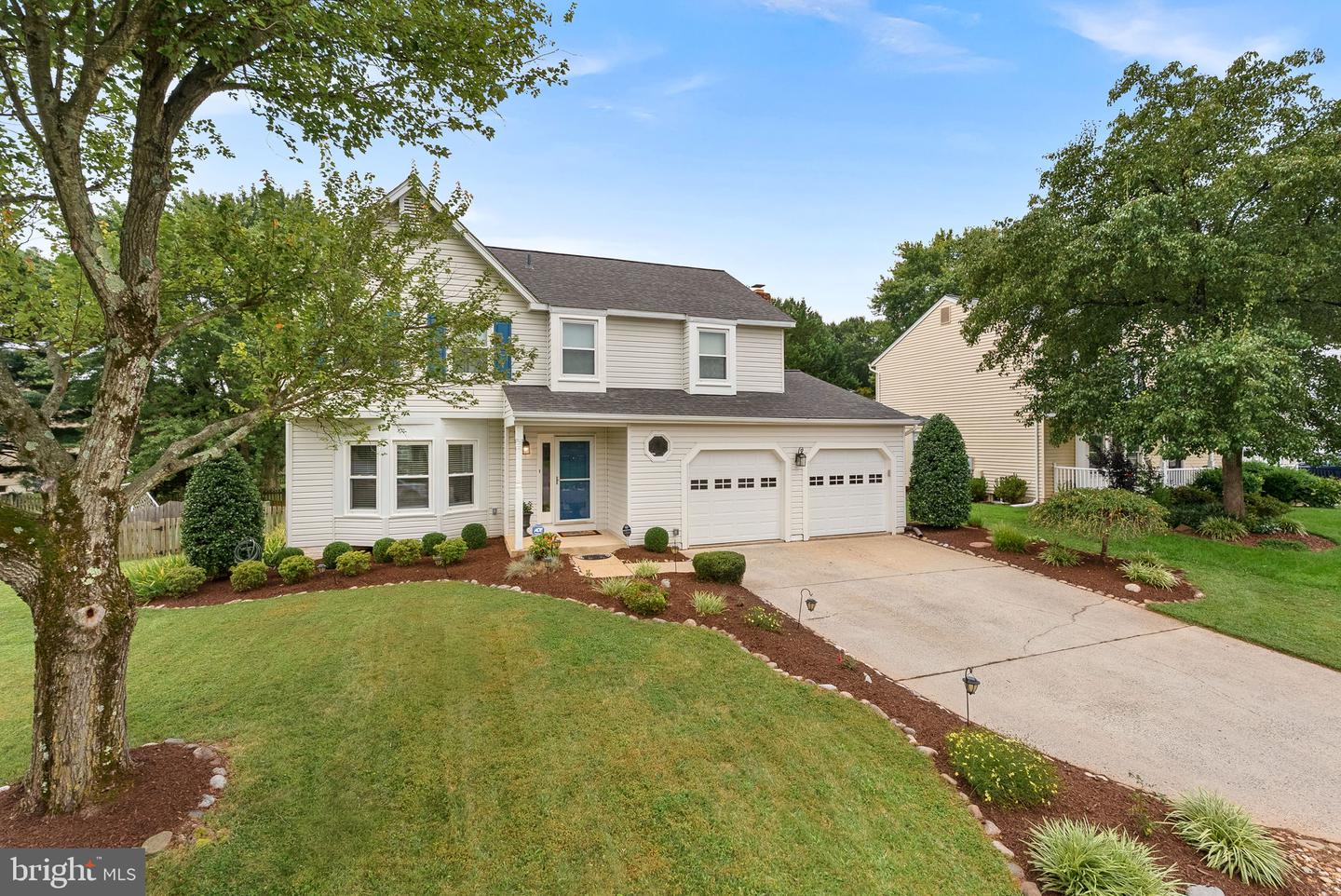 20049 GREAT FALLS FOREST DR, GREAT FALLS, Virginia 22066, 4 Bedrooms Bedrooms, ,2 BathroomsBathrooms,Residential,For sale,20049 GREAT FALLS FOREST DR,VALO2104876 MLS # VALO2104876