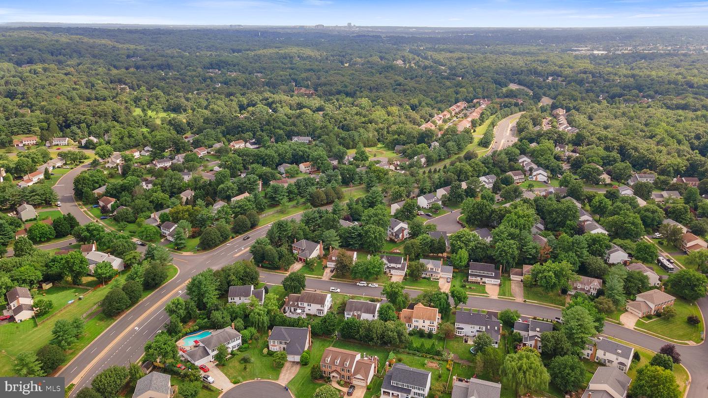 20049 GREAT FALLS FOREST DR, GREAT FALLS, Virginia 22066, 4 Bedrooms Bedrooms, ,2 BathroomsBathrooms,Residential,For sale,20049 GREAT FALLS FOREST DR,VALO2104876 MLS # VALO2104876