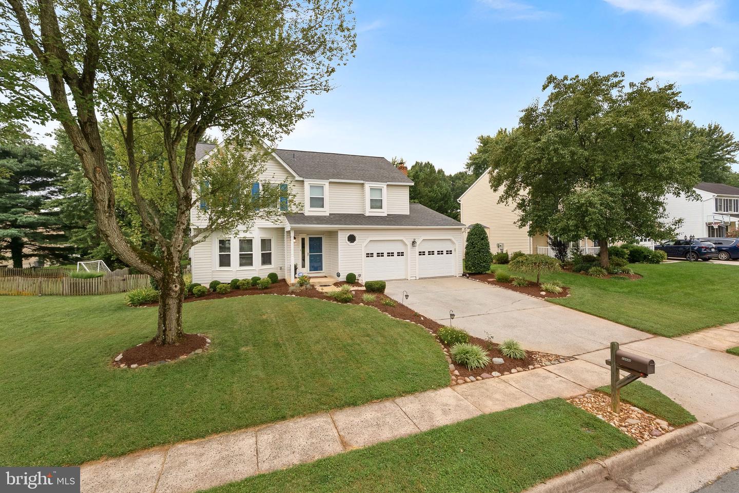 20049 GREAT FALLS FOREST DR, GREAT FALLS, Virginia 22066, 4 Bedrooms Bedrooms, ,2 BathroomsBathrooms,Residential,For sale,20049 GREAT FALLS FOREST DR,VALO2104876 MLS # VALO2104876