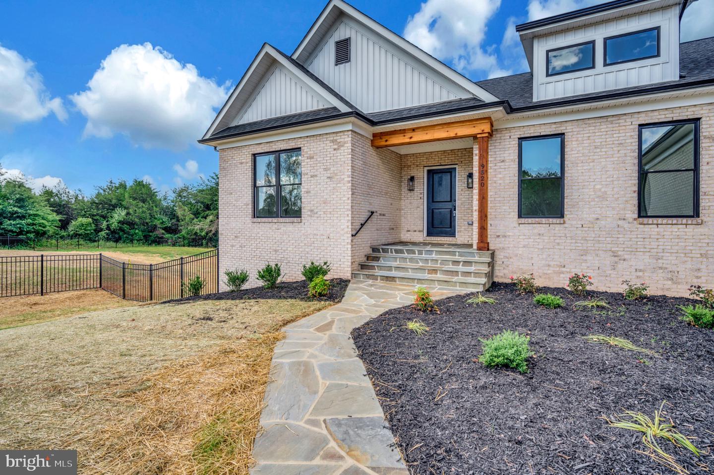 2507 RUNNING BROOK CT, STAFFORD, Virginia 22554, 3 Bedrooms Bedrooms, ,2 BathroomsBathrooms,Residential,For sale,2507 RUNNING BROOK CT,VAST2041962 MLS # VAST2041962