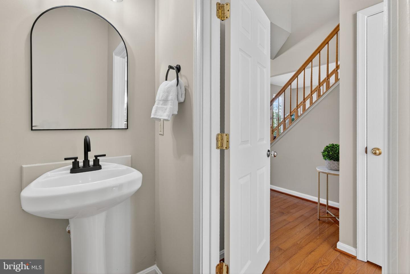 297 WHITEHORSE CT SW, LEESBURG, Virginia 20175, 5 Bedrooms Bedrooms, ,3 BathroomsBathrooms,Residential,For sale,297 WHITEHORSE CT SW,VALO2104934 MLS # VALO2104934