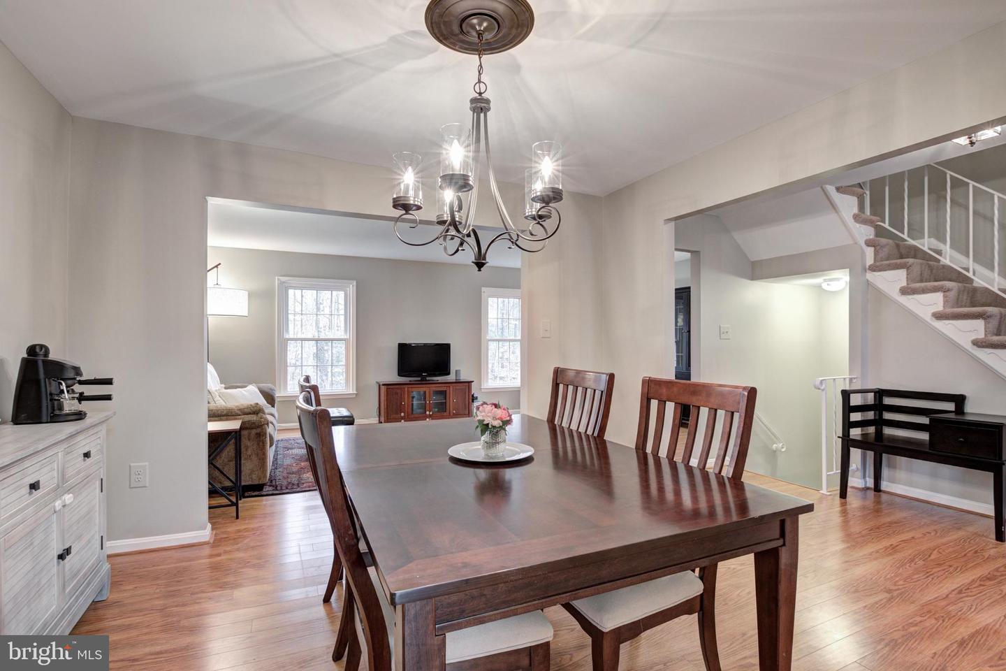 7948 BETHELEN WOODS LN, SPRINGFIELD, Virginia 22153, 3 Bedrooms Bedrooms, ,2 BathroomsBathrooms,Residential,For sale,7948 BETHELEN WOODS LN,VAFX2262446 MLS # VAFX2262446