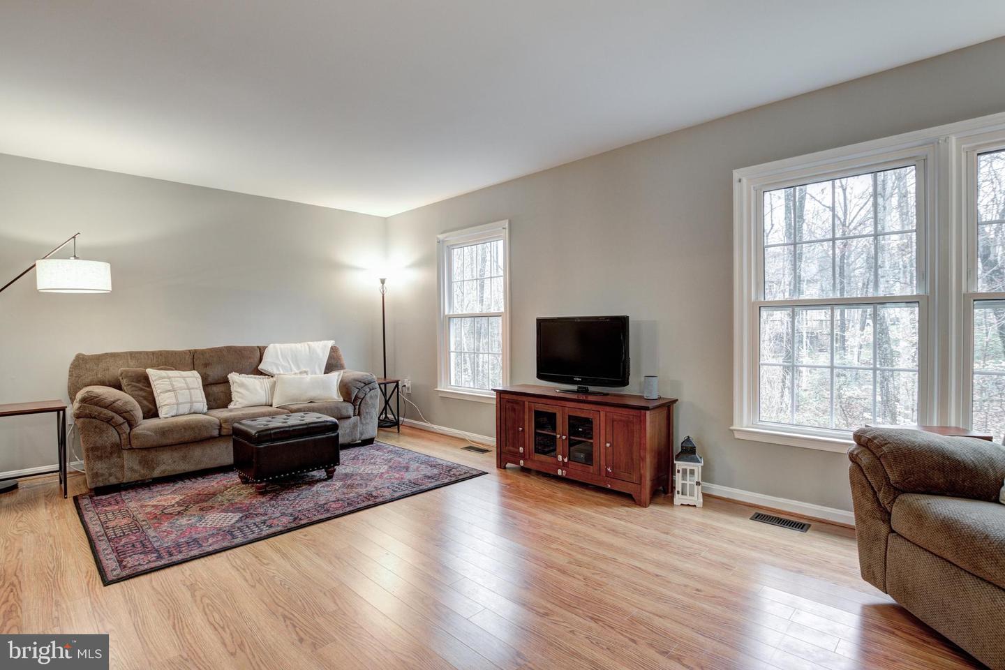 7948 BETHELEN WOODS LN, SPRINGFIELD, Virginia 22153, 3 Bedrooms Bedrooms, ,2 BathroomsBathrooms,Residential,For sale,7948 BETHELEN WOODS LN,VAFX2262446 MLS # VAFX2262446