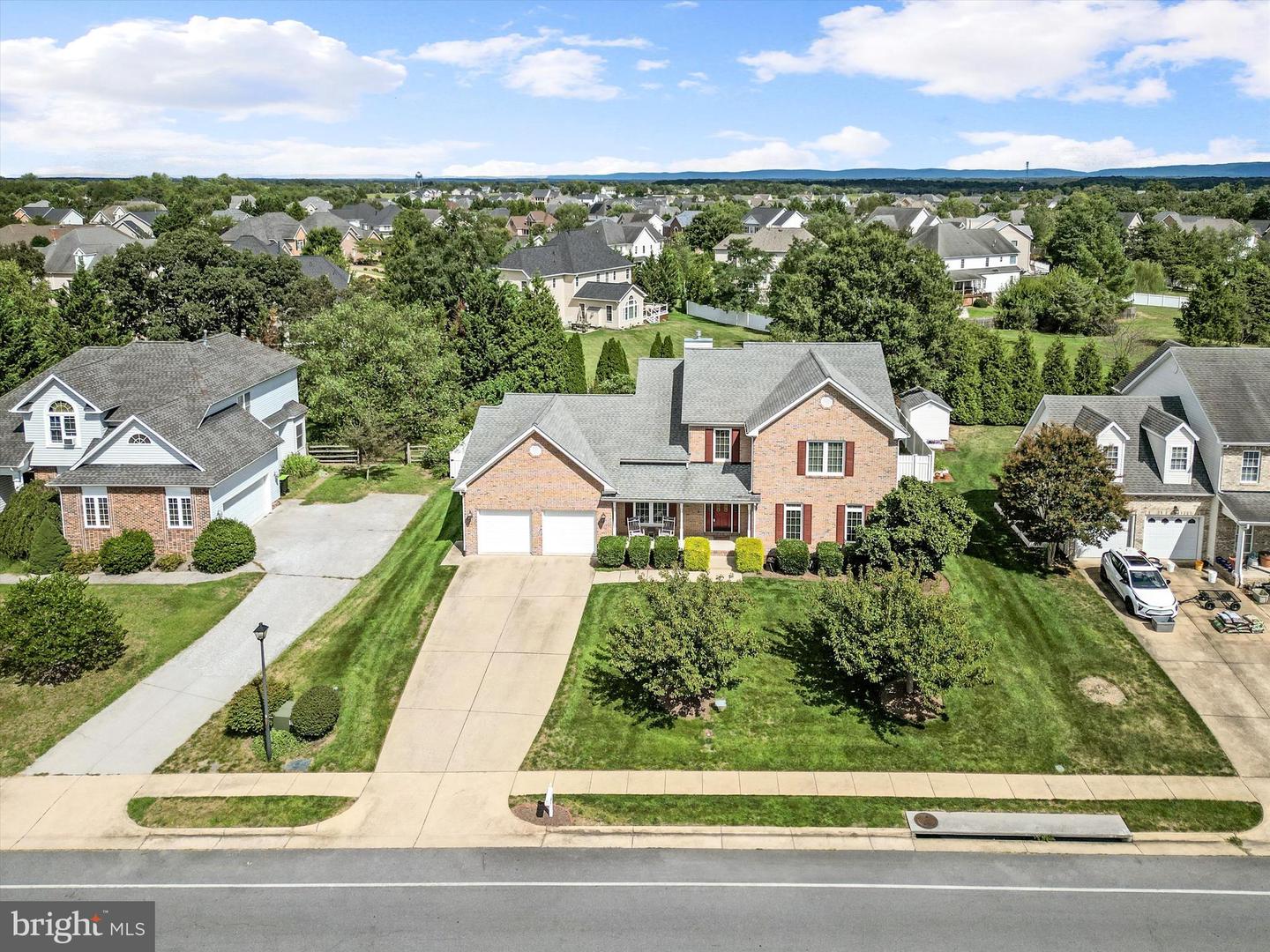 140 KINROSS DR, WINCHESTER, Virginia 22602, 4 Bedrooms Bedrooms, ,2 BathroomsBathrooms,Residential,For sale,140 KINROSS DR,VAFV2036316 MLS # VAFV2036316