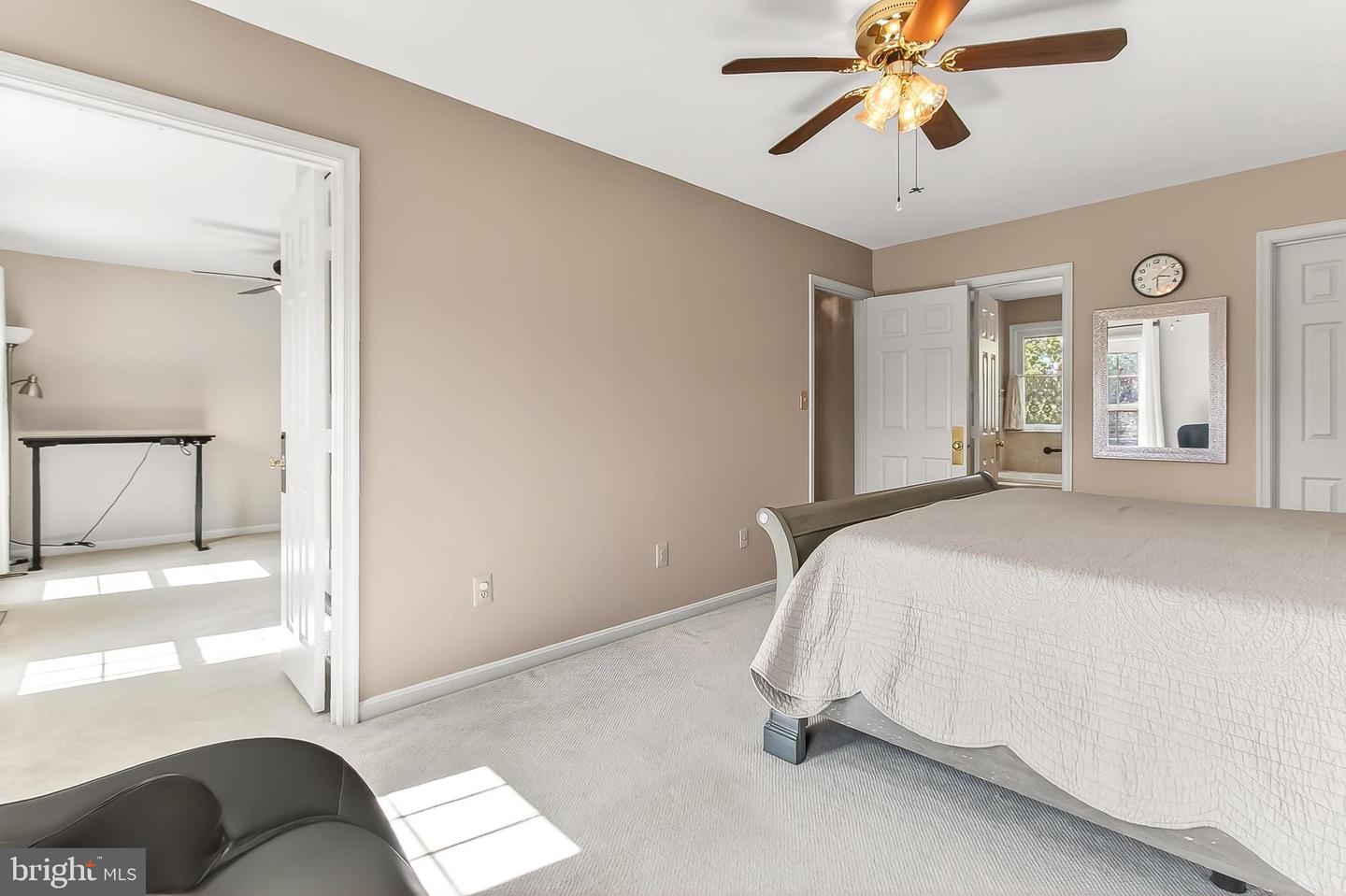 406 WOODGROVE CT, HERNDON, Virginia 20170, 5 Bedrooms Bedrooms, ,4 BathroomsBathrooms,Residential,For sale,406 WOODGROVE CT,VAFX2262652 MLS # VAFX2262652