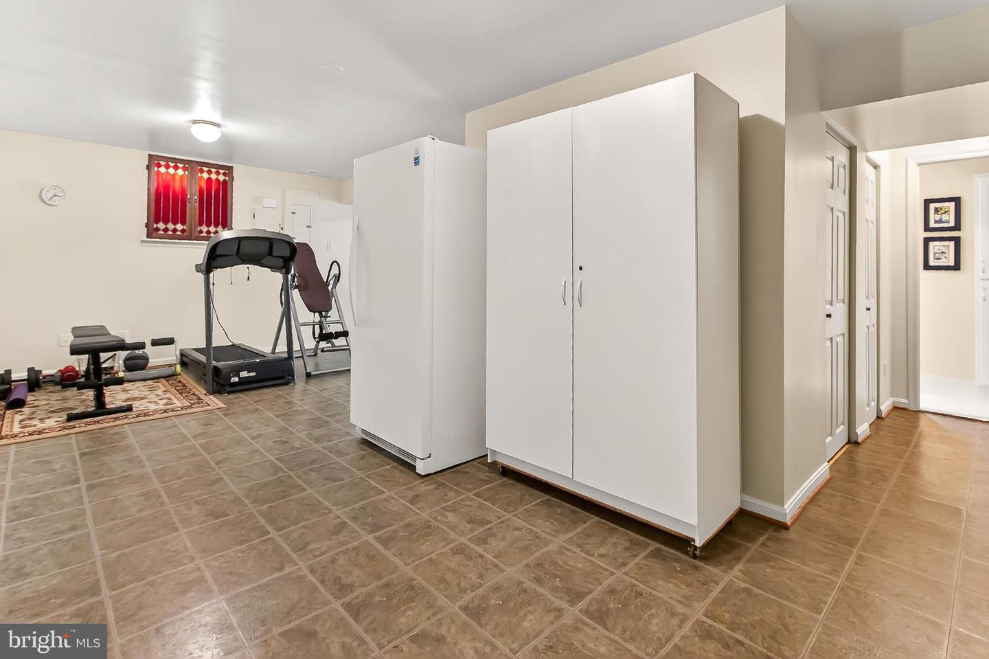 406 WOODGROVE CT, HERNDON, Virginia 20170, 5 Bedrooms Bedrooms, ,4 BathroomsBathrooms,Residential,For sale,406 WOODGROVE CT,VAFX2262652 MLS # VAFX2262652