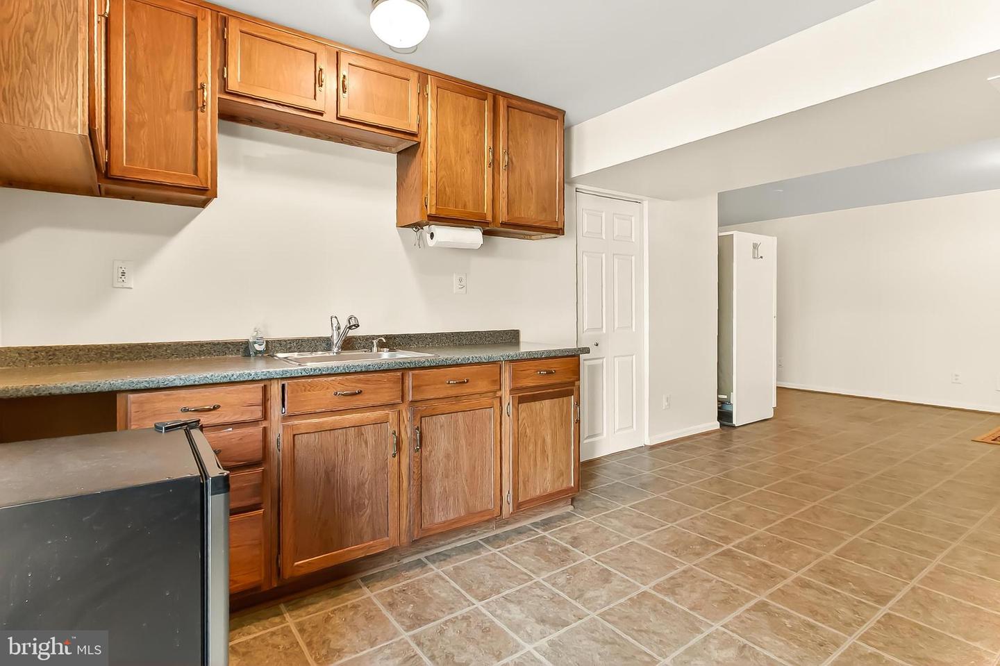 406 WOODGROVE CT, HERNDON, Virginia 20170, 5 Bedrooms Bedrooms, ,4 BathroomsBathrooms,Residential,For sale,406 WOODGROVE CT,VAFX2262652 MLS # VAFX2262652
