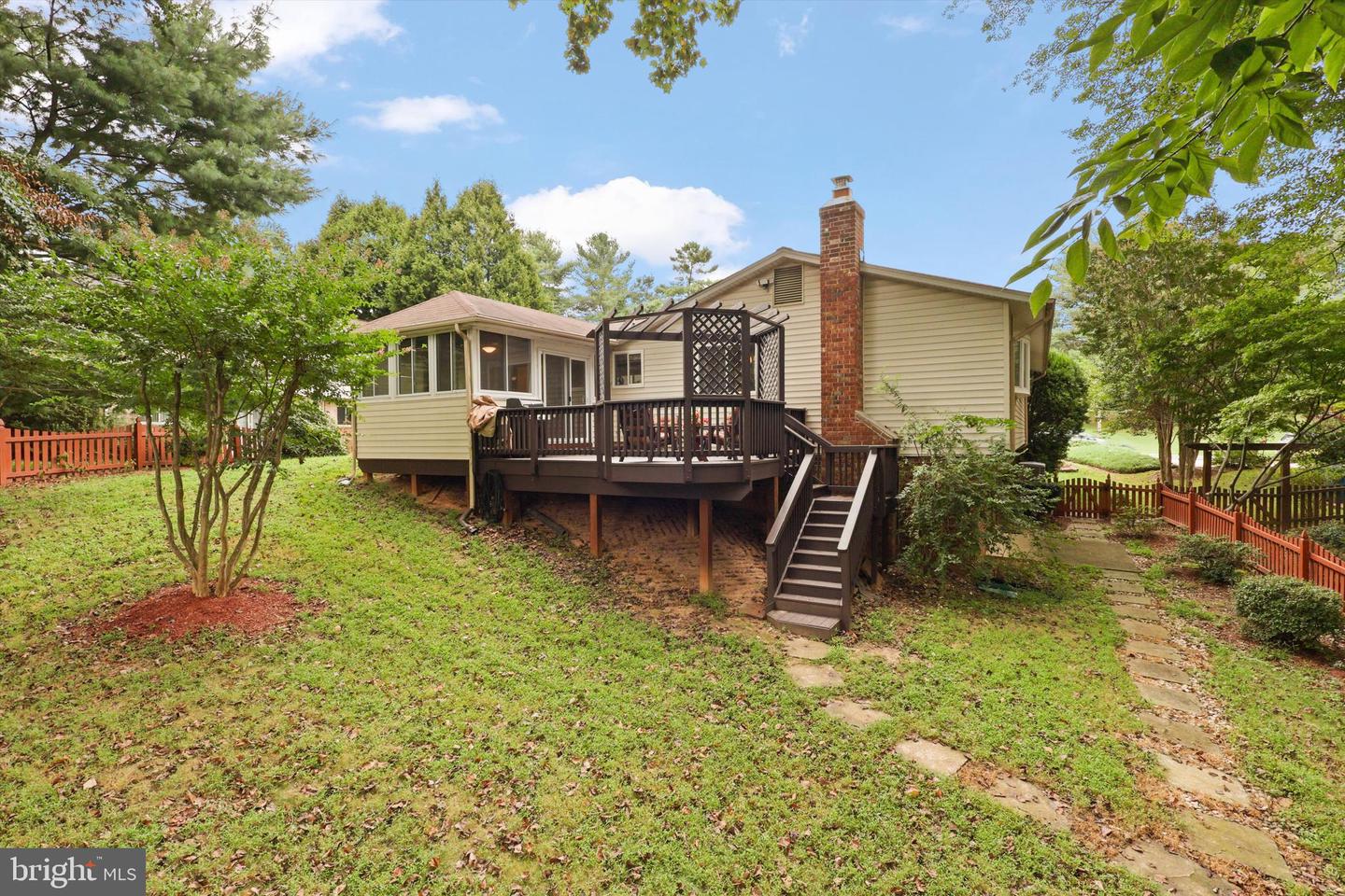 10105 COMMONWEALTH BLVD, FAIRFAX, Virginia 22032, 4 Bedrooms Bedrooms, ,2 BathroomsBathrooms,Residential,For sale,10105 COMMONWEALTH BLVD,VAFX2262848 MLS # VAFX2262848