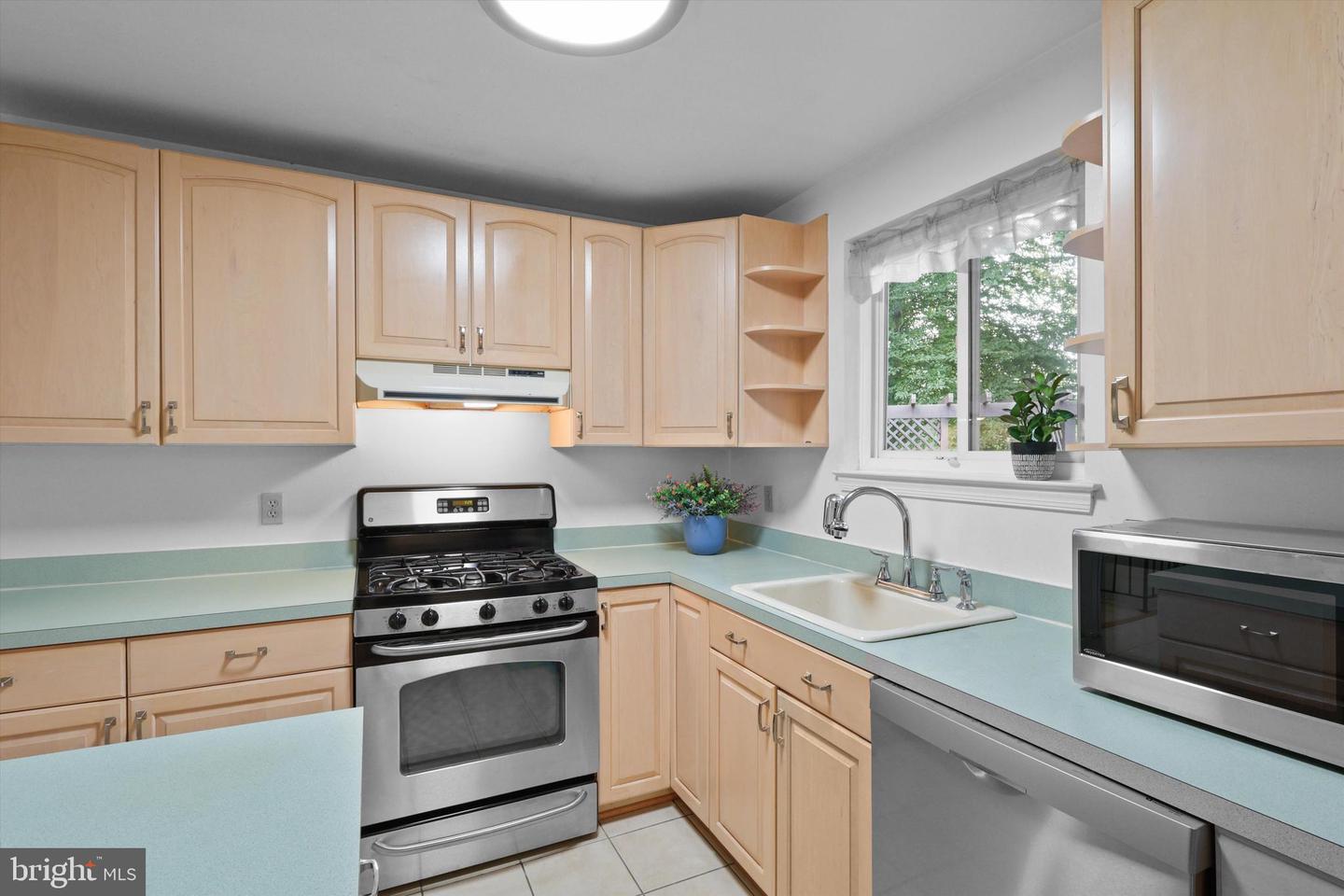 10105 COMMONWEALTH BLVD, FAIRFAX, Virginia 22032, 4 Bedrooms Bedrooms, ,2 BathroomsBathrooms,Residential,For sale,10105 COMMONWEALTH BLVD,VAFX2262848 MLS # VAFX2262848