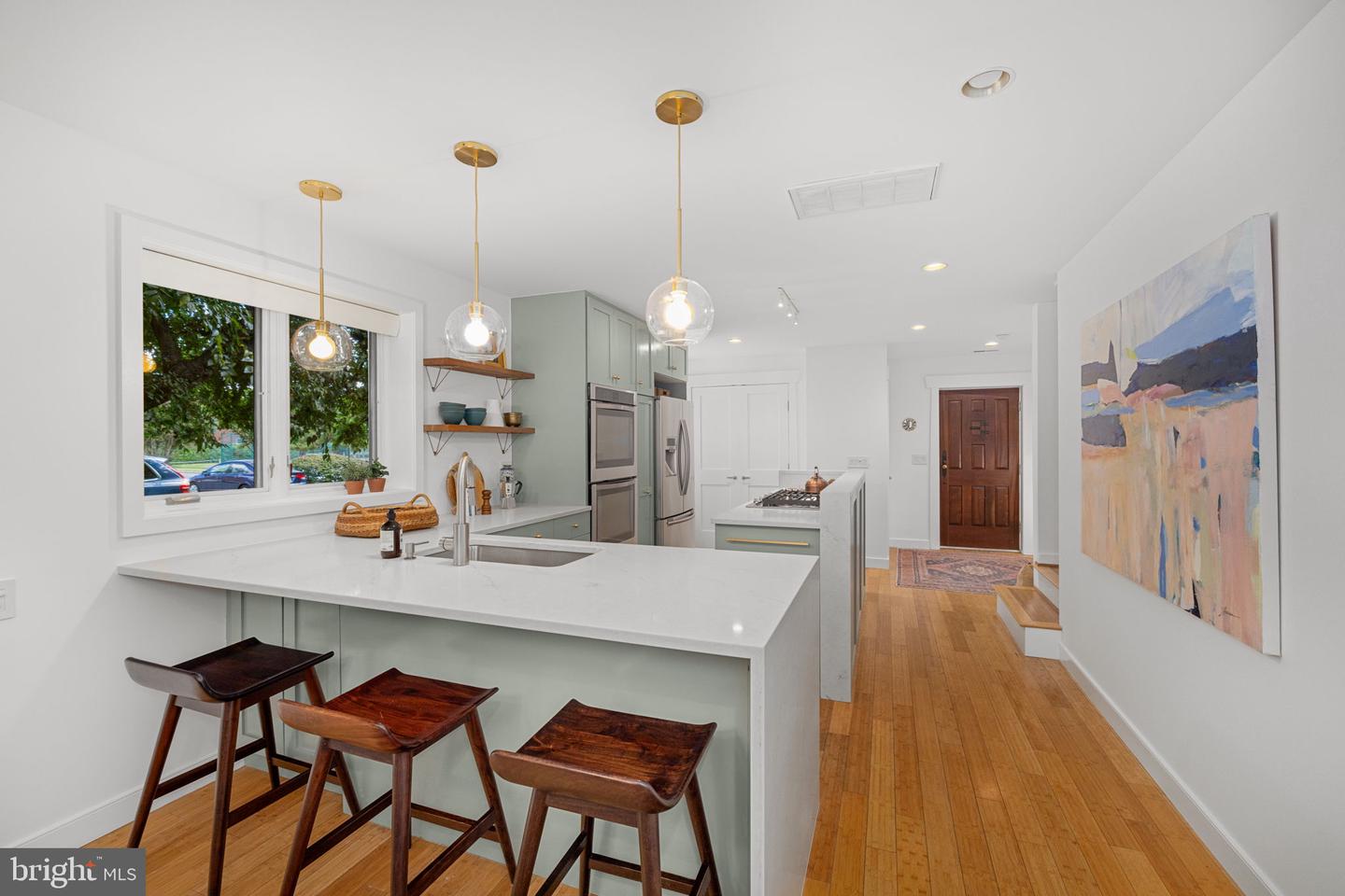 416 DUNCAN AVE, ALEXANDRIA, Virginia 22301, 3 Bedrooms Bedrooms, ,3 BathroomsBathrooms,Residential,For sale,416 DUNCAN AVE,VAAX2048902 MLS # VAAX2048902