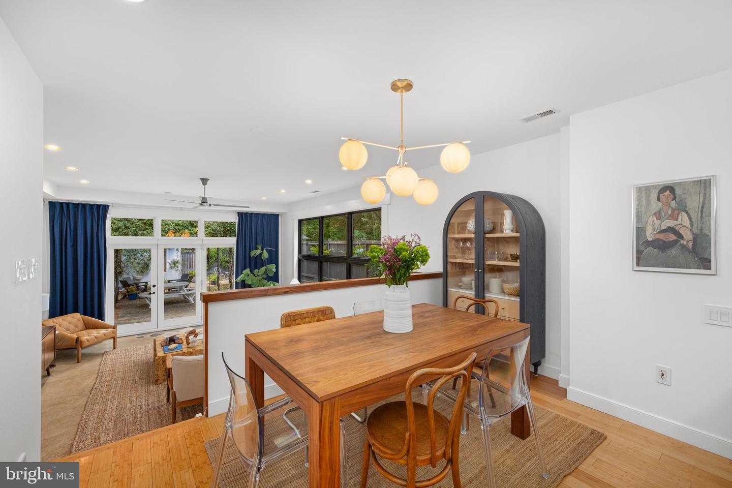 416 DUNCAN AVE, ALEXANDRIA, Virginia 22301, 3 Bedrooms Bedrooms, ,3 BathroomsBathrooms,Residential,For sale,416 DUNCAN AVE,VAAX2048902 MLS # VAAX2048902