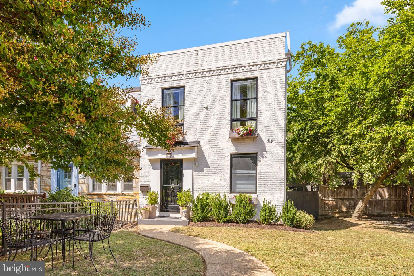 416 DUNCAN AVE, ALEXANDRIA, Virginia 22301, 3 Bedrooms Bedrooms, ,3 BathroomsBathrooms,Residential,For sale,416 DUNCAN AVE,VAAX2048902 MLS # VAAX2048902
