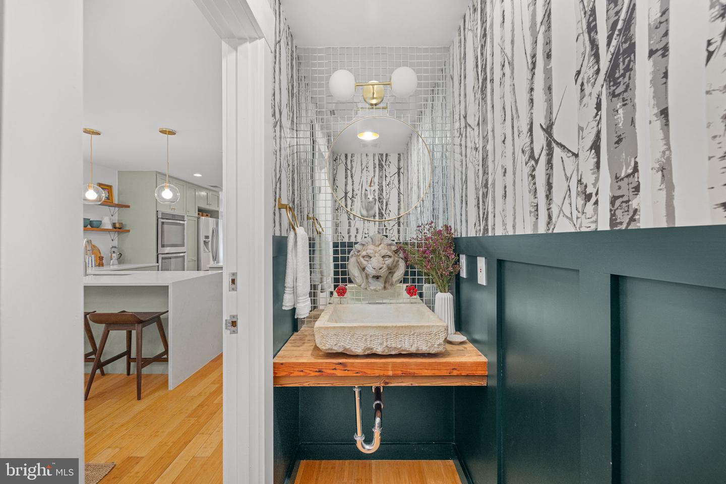 416 DUNCAN AVE, ALEXANDRIA, Virginia 22301, 3 Bedrooms Bedrooms, ,3 BathroomsBathrooms,Residential,For sale,416 DUNCAN AVE,VAAX2048902 MLS # VAAX2048902