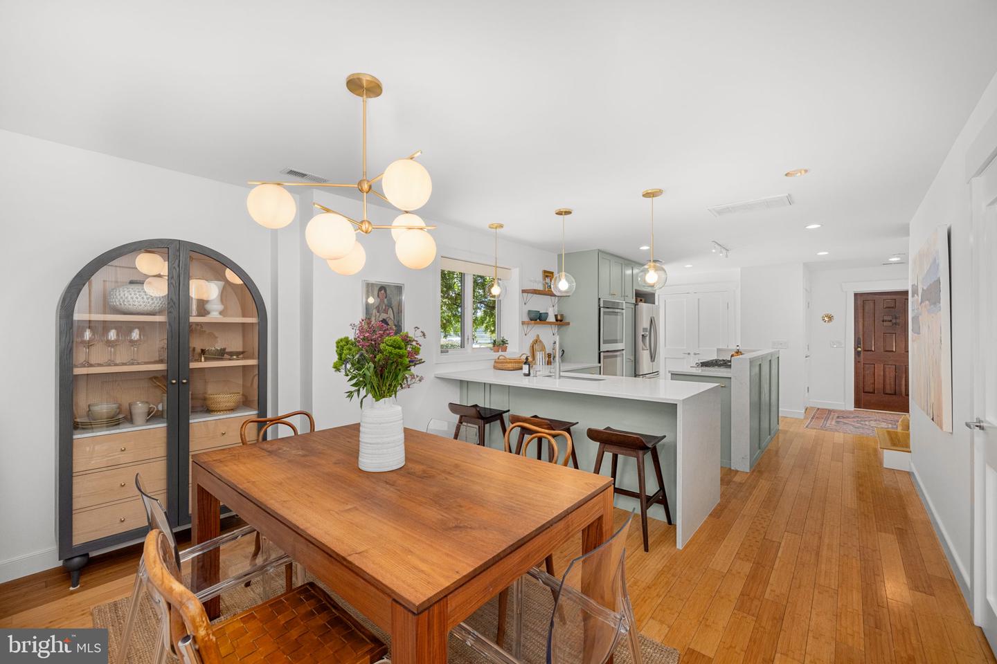 416 DUNCAN AVE, ALEXANDRIA, Virginia 22301, 3 Bedrooms Bedrooms, ,3 BathroomsBathrooms,Residential,For sale,416 DUNCAN AVE,VAAX2048902 MLS # VAAX2048902