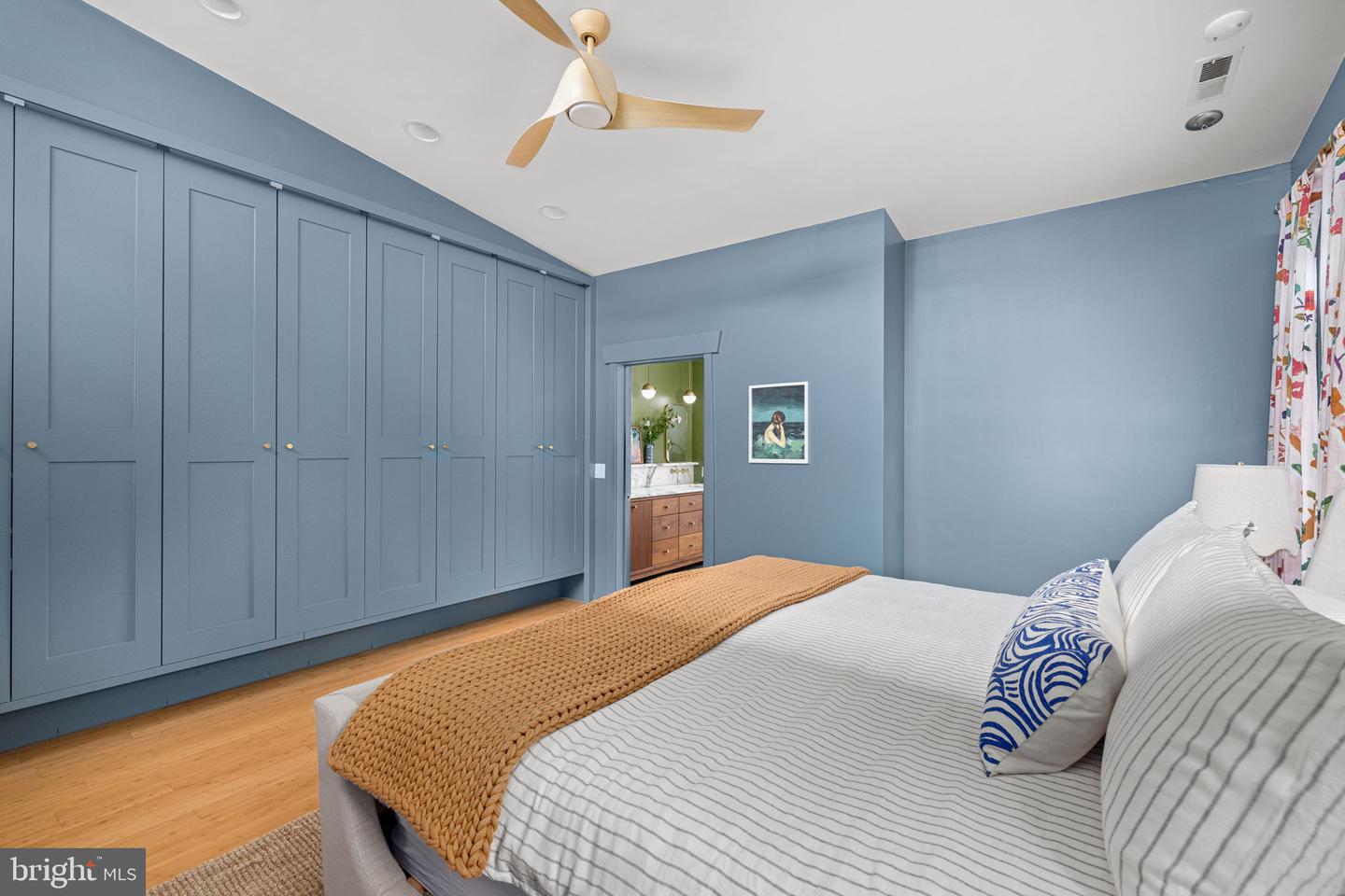 416 DUNCAN AVE, ALEXANDRIA, Virginia 22301, 3 Bedrooms Bedrooms, ,3 BathroomsBathrooms,Residential,For sale,416 DUNCAN AVE,VAAX2048902 MLS # VAAX2048902