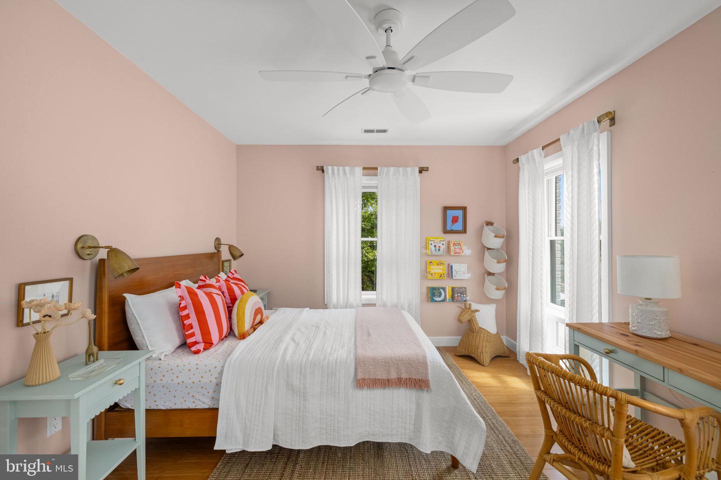 416 DUNCAN AVE, ALEXANDRIA, Virginia 22301, 3 Bedrooms Bedrooms, ,3 BathroomsBathrooms,Residential,For sale,416 DUNCAN AVE,VAAX2048902 MLS # VAAX2048902