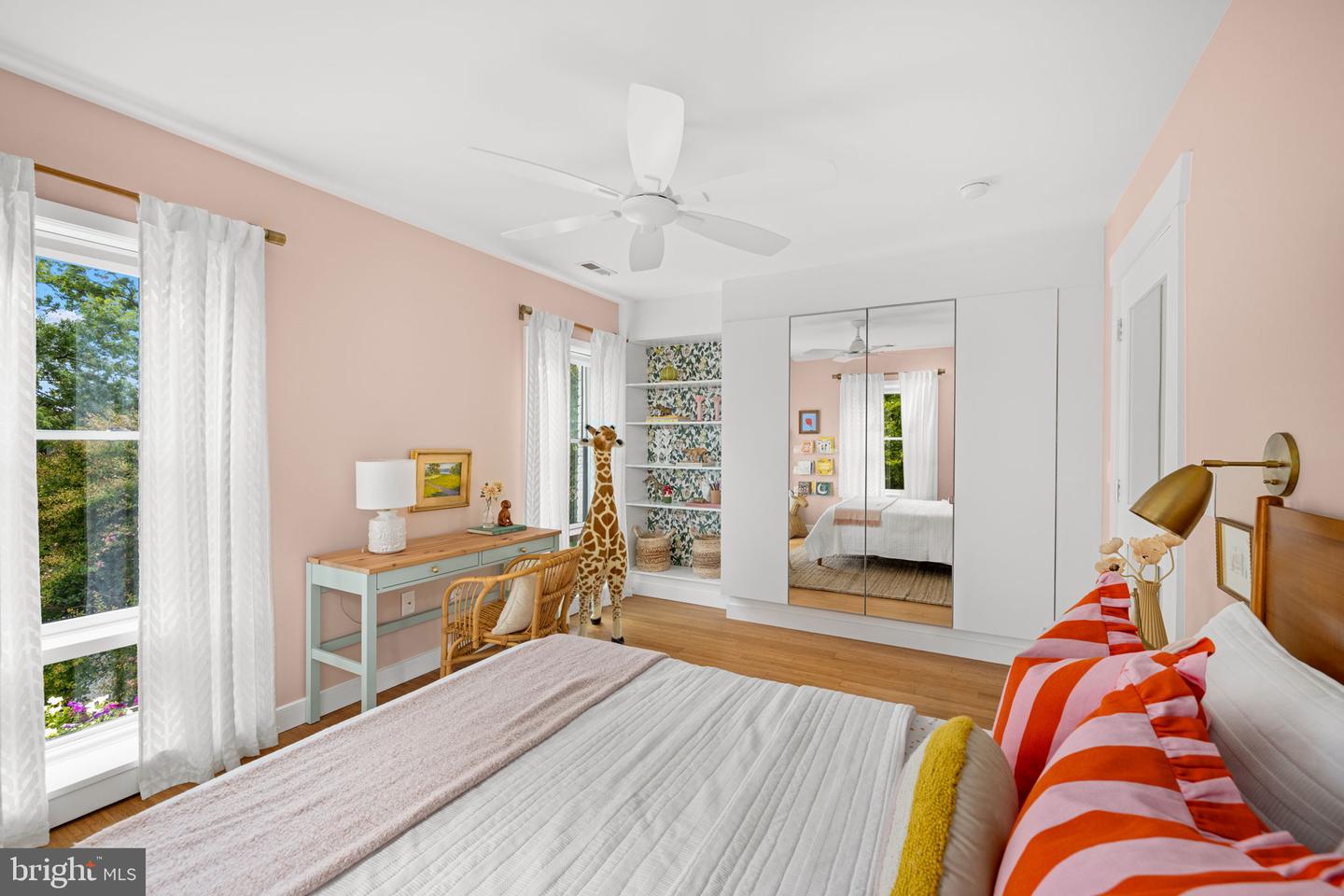 416 DUNCAN AVE, ALEXANDRIA, Virginia 22301, 3 Bedrooms Bedrooms, ,3 BathroomsBathrooms,Residential,For sale,416 DUNCAN AVE,VAAX2048902 MLS # VAAX2048902