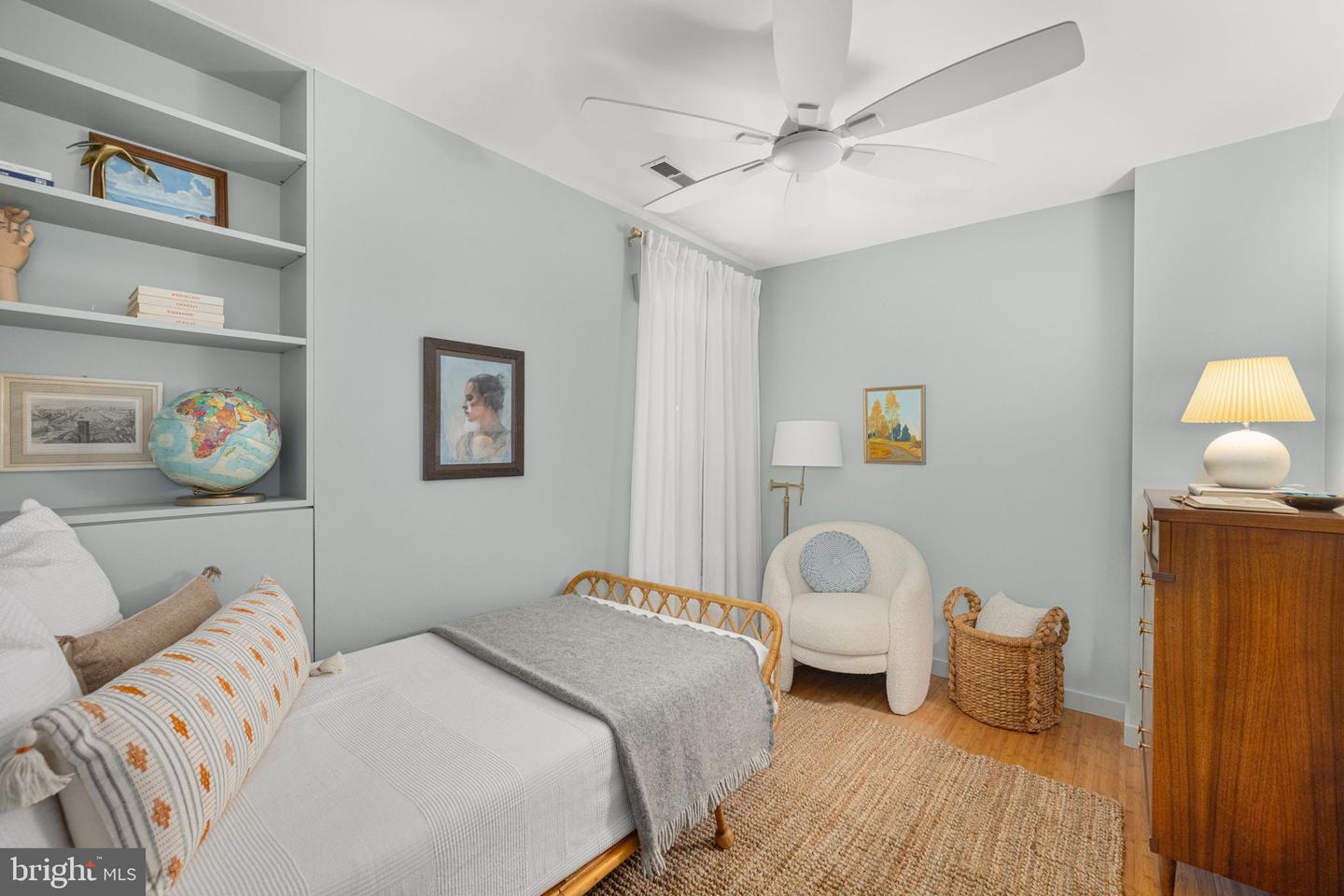 416 DUNCAN AVE, ALEXANDRIA, Virginia 22301, 3 Bedrooms Bedrooms, ,3 BathroomsBathrooms,Residential,For sale,416 DUNCAN AVE,VAAX2048902 MLS # VAAX2048902