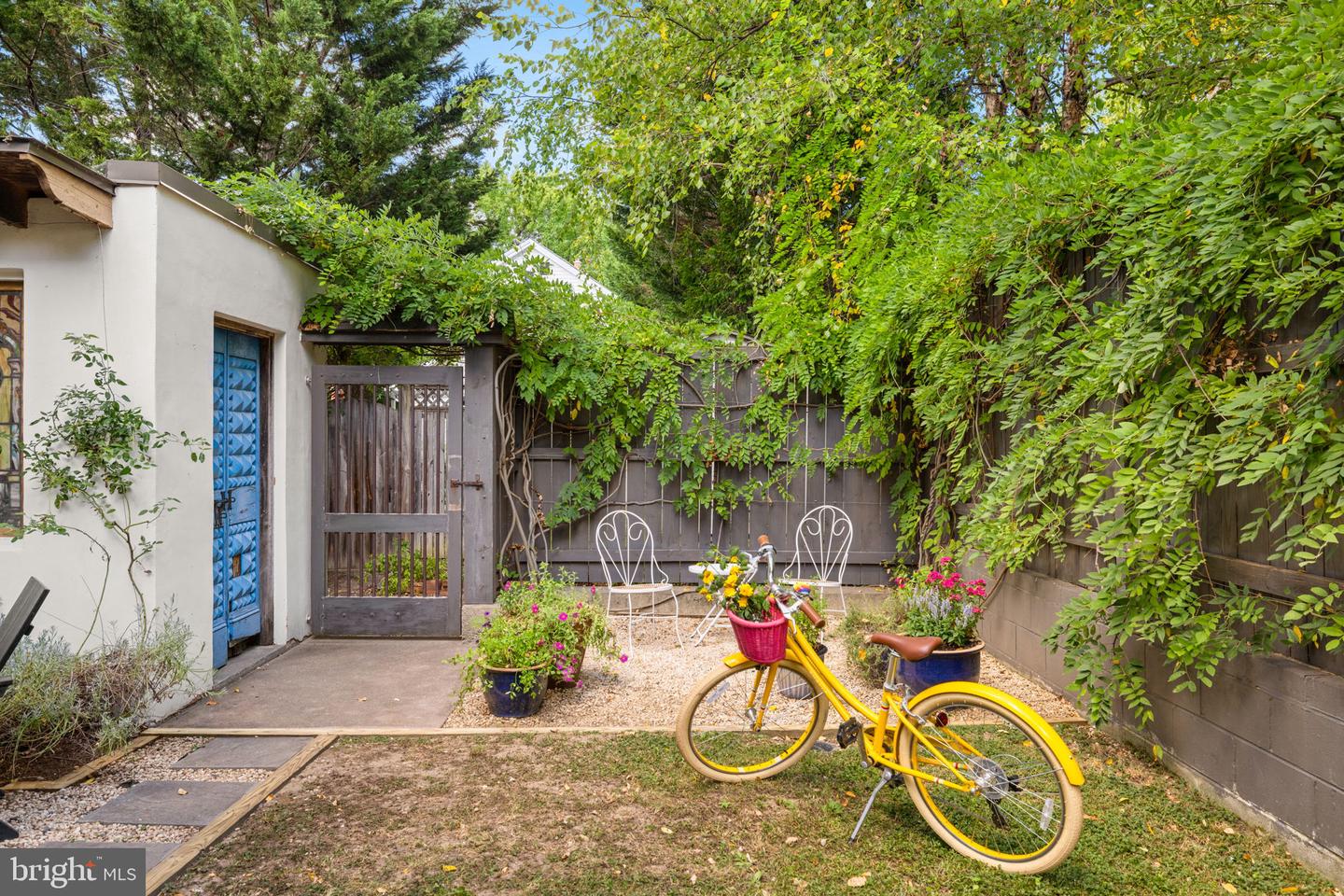 416 DUNCAN AVE, ALEXANDRIA, Virginia 22301, 3 Bedrooms Bedrooms, ,3 BathroomsBathrooms,Residential,For sale,416 DUNCAN AVE,VAAX2048902 MLS # VAAX2048902