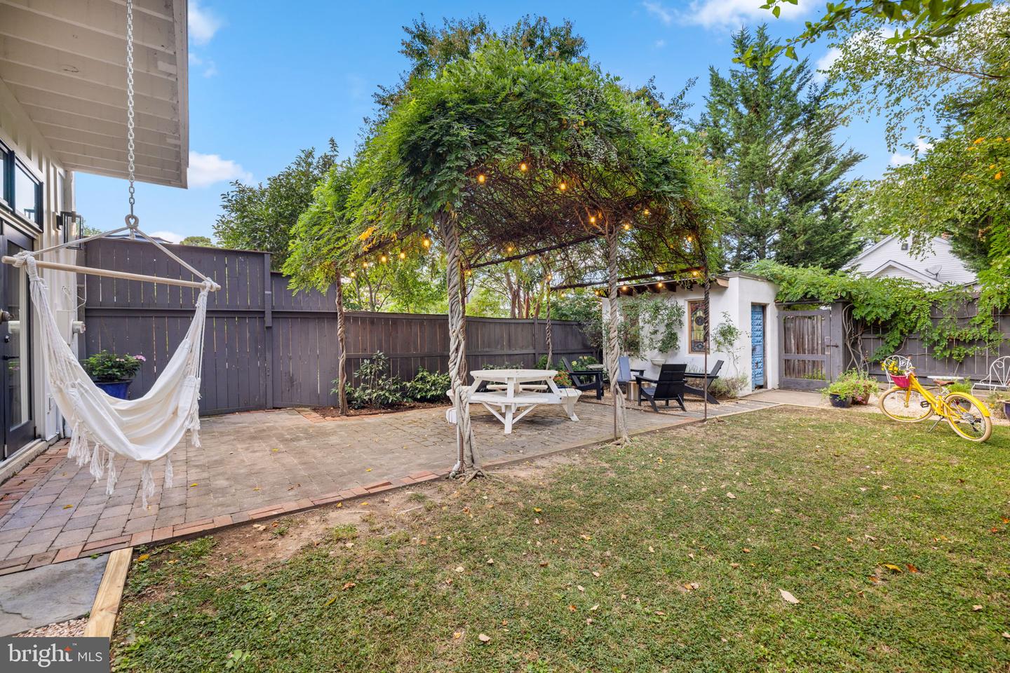 416 DUNCAN AVE, ALEXANDRIA, Virginia 22301, 3 Bedrooms Bedrooms, ,3 BathroomsBathrooms,Residential,For sale,416 DUNCAN AVE,VAAX2048902 MLS # VAAX2048902
