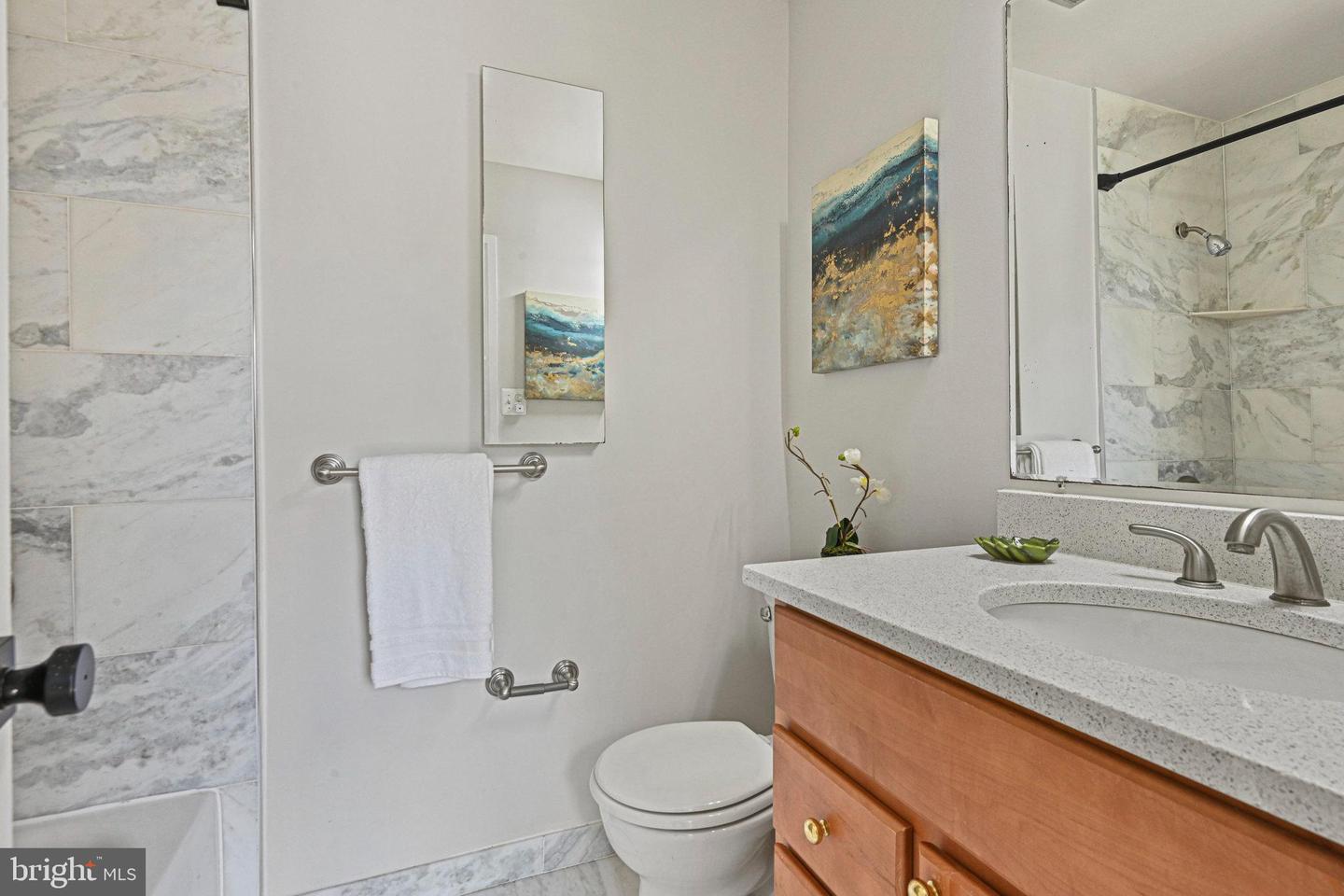 3052 SUGAR LN, VIENNA, Virginia 22181, 4 Bedrooms Bedrooms, ,3 BathroomsBathrooms,Residential,For sale,3052 SUGAR LN,VAFX2263086 MLS # VAFX2263086