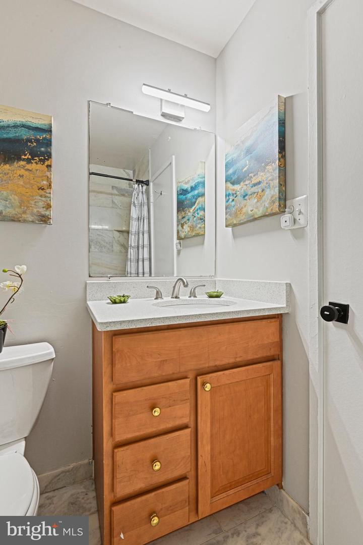 3052 SUGAR LN, VIENNA, Virginia 22181, 4 Bedrooms Bedrooms, ,3 BathroomsBathrooms,Residential,For sale,3052 SUGAR LN,VAFX2263086 MLS # VAFX2263086