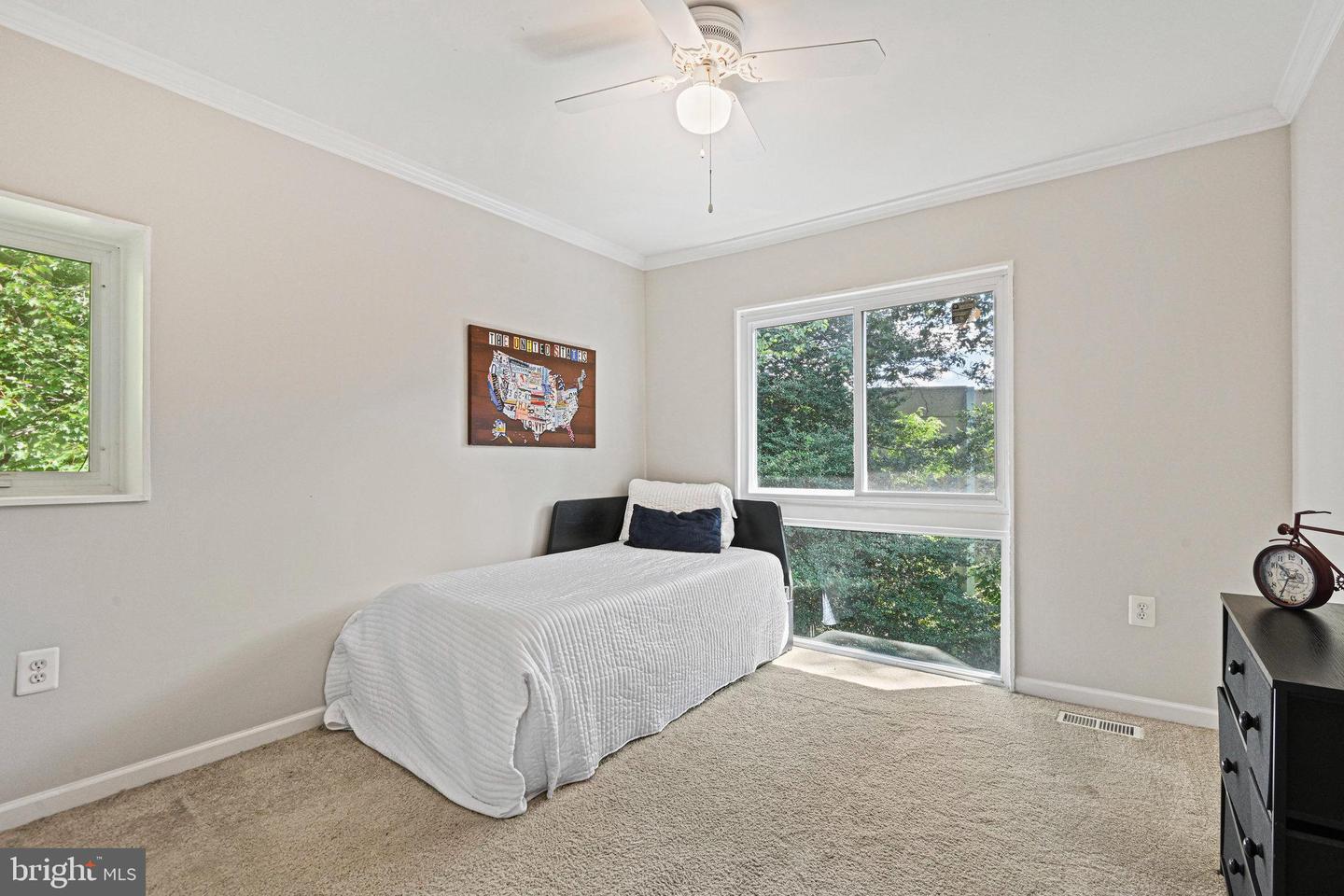 3052 SUGAR LN, VIENNA, Virginia 22181, 4 Bedrooms Bedrooms, ,3 BathroomsBathrooms,Residential,For sale,3052 SUGAR LN,VAFX2263086 MLS # VAFX2263086