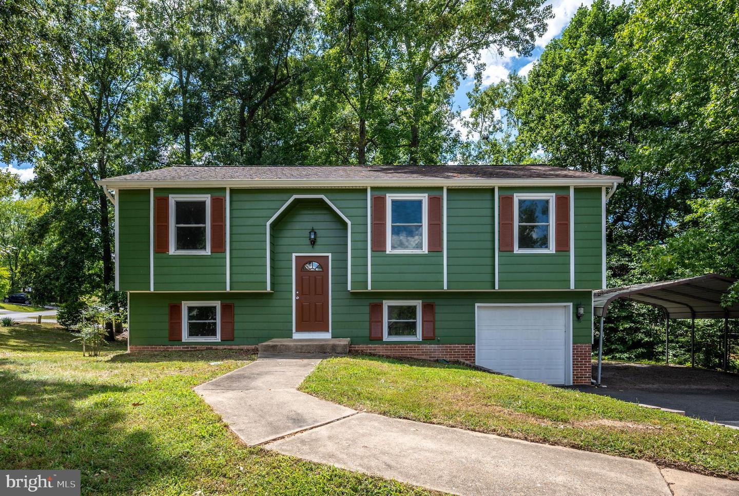 6800 ESTATE LN, FREDERICKSBURG, Virginia 22407, 4 Bedrooms Bedrooms, ,2 BathroomsBathrooms,Residential,For sale,6800 ESTATE LN,VASP2035782 MLS # VASP2035782