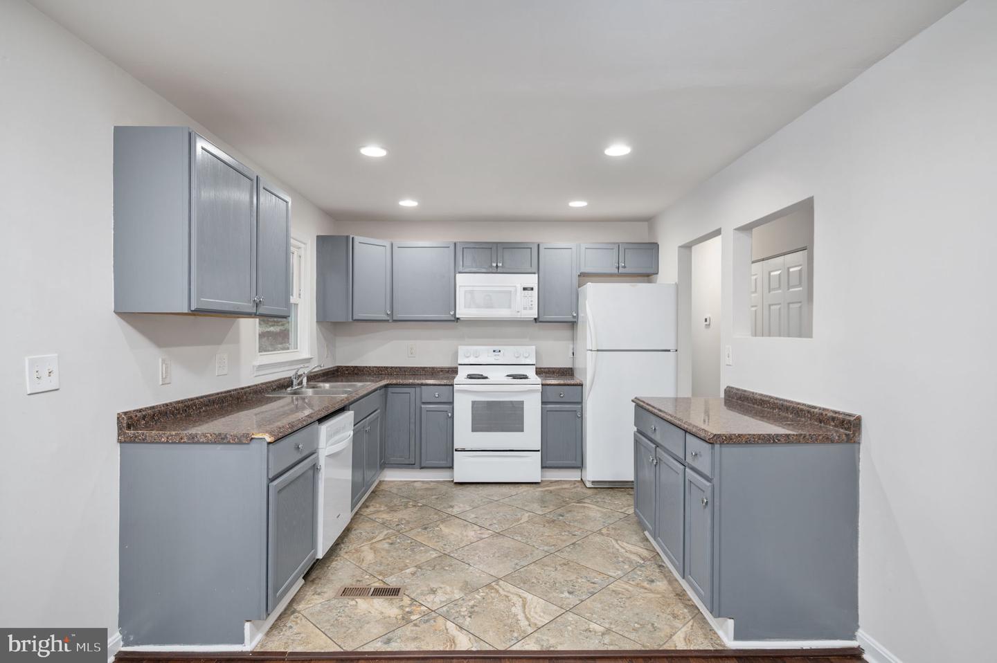 6800 ESTATE LN, FREDERICKSBURG, Virginia 22407, 4 Bedrooms Bedrooms, ,2 BathroomsBathrooms,Residential,For sale,6800 ESTATE LN,VASP2035782 MLS # VASP2035782