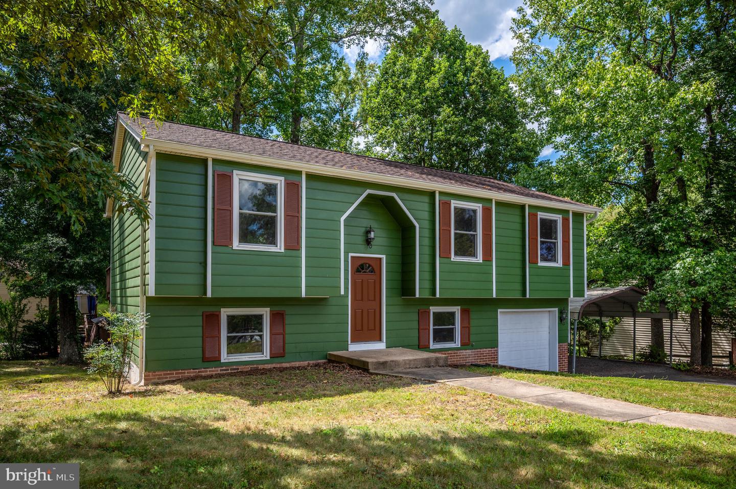 6800 ESTATE LN, FREDERICKSBURG, Virginia 22407, 4 Bedrooms Bedrooms, ,2 BathroomsBathrooms,Residential,For sale,6800 ESTATE LN,VASP2035782 MLS # VASP2035782