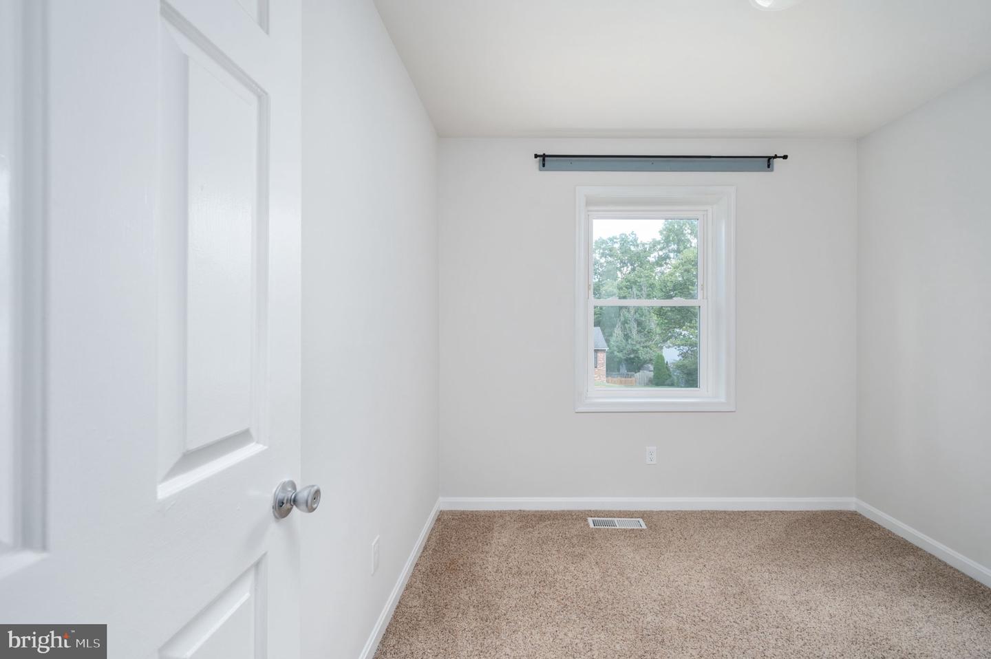 6800 ESTATE LN, FREDERICKSBURG, Virginia 22407, 4 Bedrooms Bedrooms, ,2 BathroomsBathrooms,Residential,For sale,6800 ESTATE LN,VASP2035782 MLS # VASP2035782