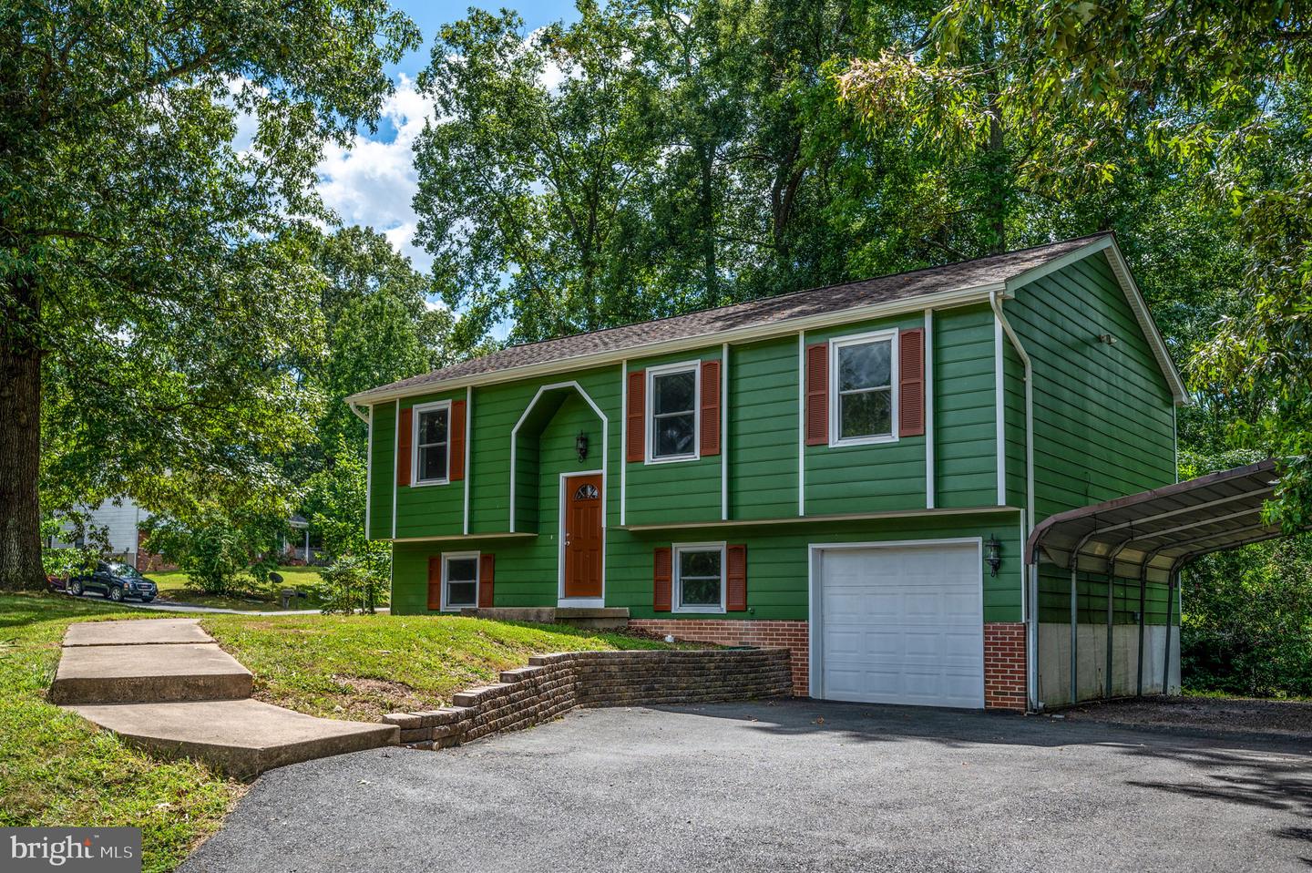 6800 ESTATE LN, FREDERICKSBURG, Virginia 22407, 4 Bedrooms Bedrooms, ,2 BathroomsBathrooms,Residential,For sale,6800 ESTATE LN,VASP2035782 MLS # VASP2035782