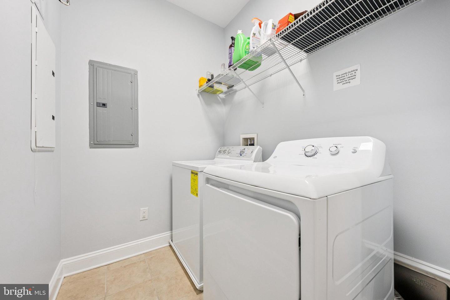 9200 CHARLESTON DR #407, MANASSAS, Virginia 20110, 3 Bedrooms Bedrooms, 9 Rooms Rooms,2 BathroomsBathrooms,Residential,For sale,9200 CHARLESTON DR #407,VAMN2009268 MLS # VAMN2009268
