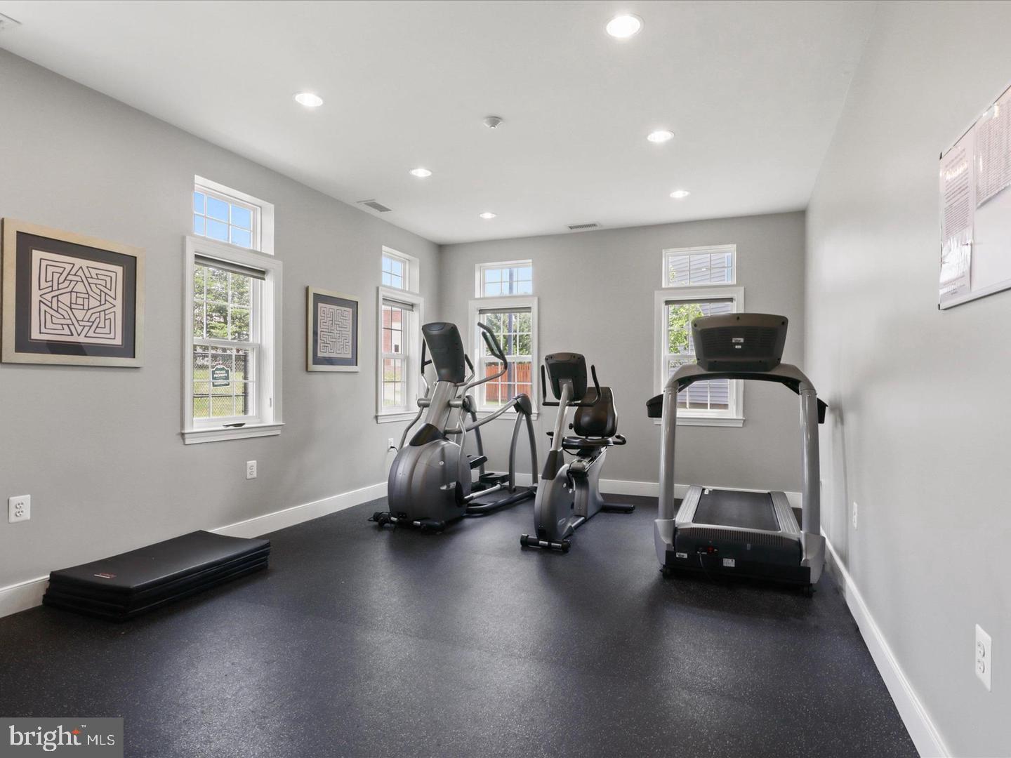 9200 CHARLESTON DR #407, MANASSAS, Virginia 20110, 3 Bedrooms Bedrooms, 9 Rooms Rooms,2 BathroomsBathrooms,Residential,For sale,9200 CHARLESTON DR #407,VAMN2009268 MLS # VAMN2009268