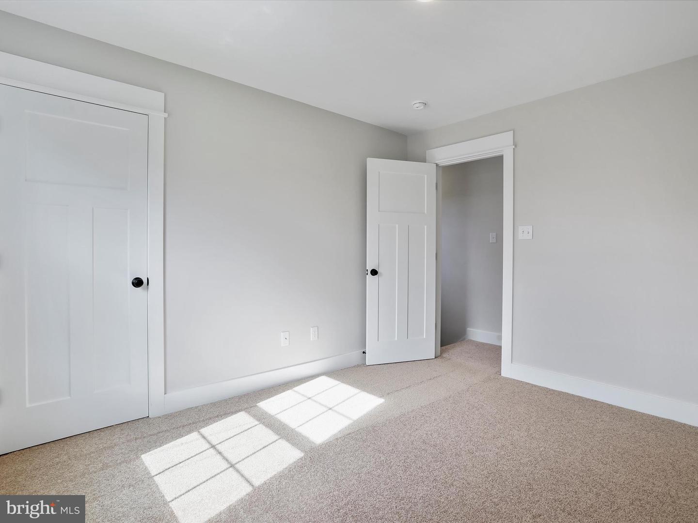 368 ROYAL AVE, STRASBURG, Virginia 22657, 3 Bedrooms Bedrooms, ,2 BathroomsBathrooms,Residential,For sale,368 ROYAL AVE,VASH2012342 MLS # VASH2012342