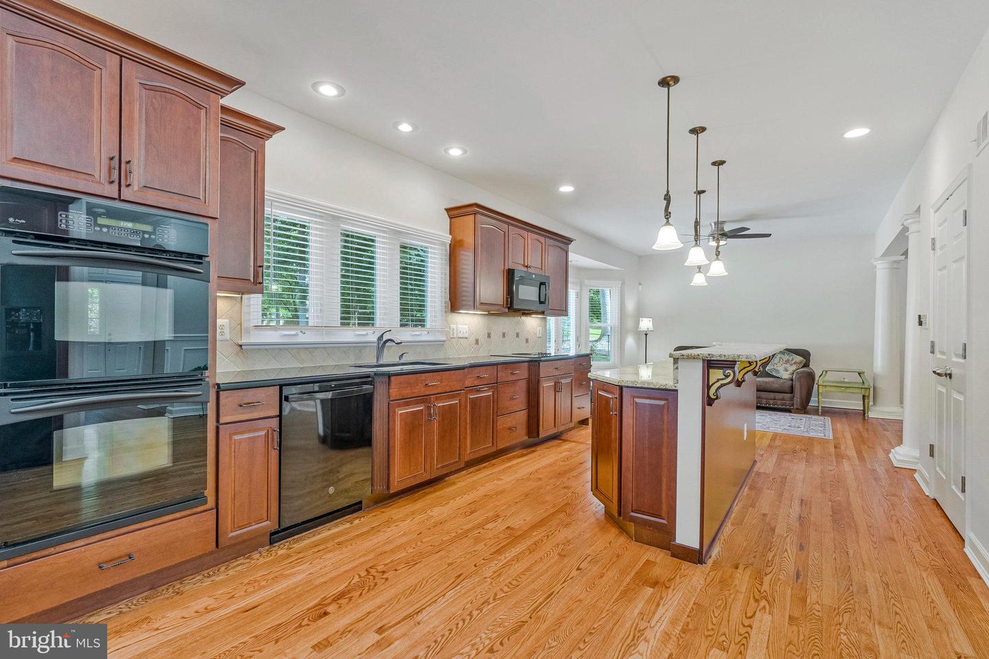 116 LAKE DR, STERLING, Virginia 20164, 4 Bedrooms Bedrooms, ,4 BathroomsBathrooms,Residential,For sale,116 LAKE DR,VALO2105430 MLS # VALO2105430