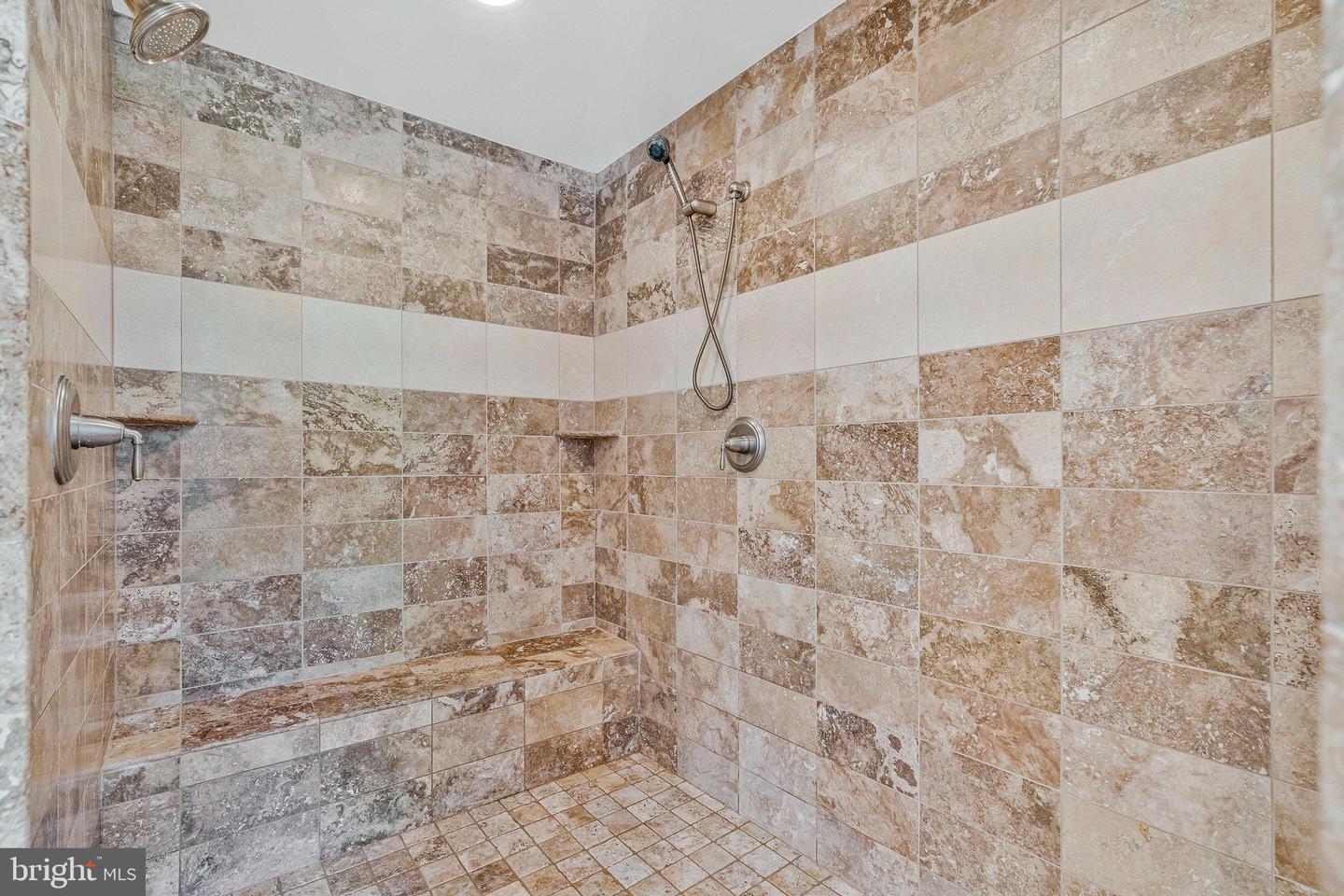 116 LAKE DR, STERLING, Virginia 20164, 4 Bedrooms Bedrooms, ,4 BathroomsBathrooms,Residential,For sale,116 LAKE DR,VALO2105430 MLS # VALO2105430