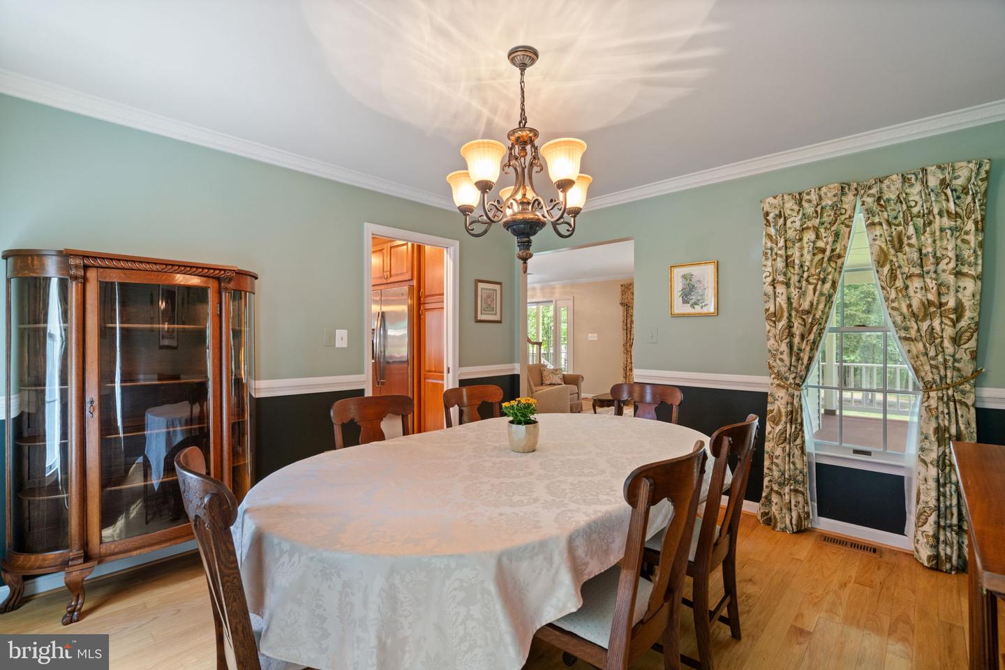 12517 EASTER LN, FAIRFAX, Virginia 22030, 4 Bedrooms Bedrooms, ,3 BathroomsBathrooms,Residential,For sale,12517 EASTER LN,VAFX2263758 MLS # VAFX2263758