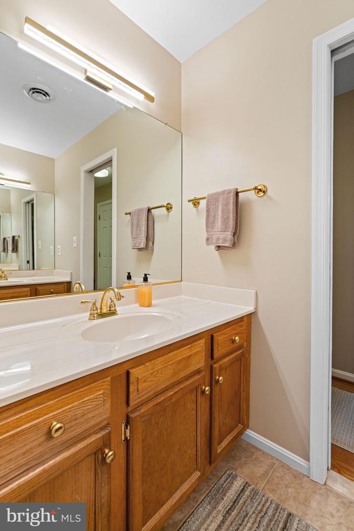 12517 EASTER LN, FAIRFAX, Virginia 22030, 4 Bedrooms Bedrooms, ,3 BathroomsBathrooms,Residential,For sale,12517 EASTER LN,VAFX2263758 MLS # VAFX2263758