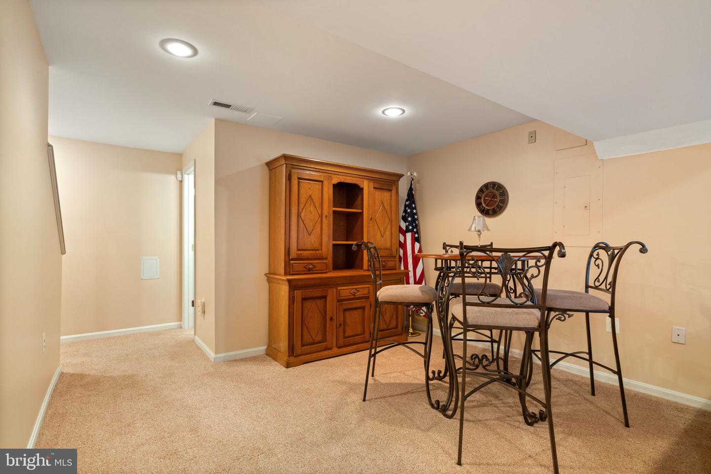 12517 EASTER LN, FAIRFAX, Virginia 22030, 4 Bedrooms Bedrooms, ,3 BathroomsBathrooms,Residential,For sale,12517 EASTER LN,VAFX2263758 MLS # VAFX2263758