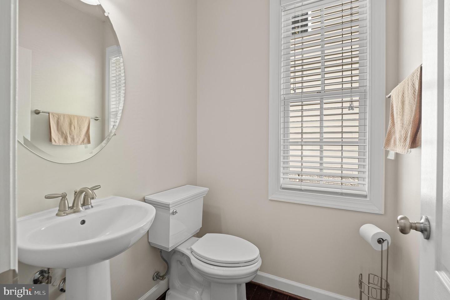 16862 REEF KNOT WAY, WOODBRIDGE, Virginia 22191, 5 Bedrooms Bedrooms, ,4 BathroomsBathrooms,Residential,For sale,16862 REEF KNOT WAY,VAPW2102818 MLS # VAPW2102818