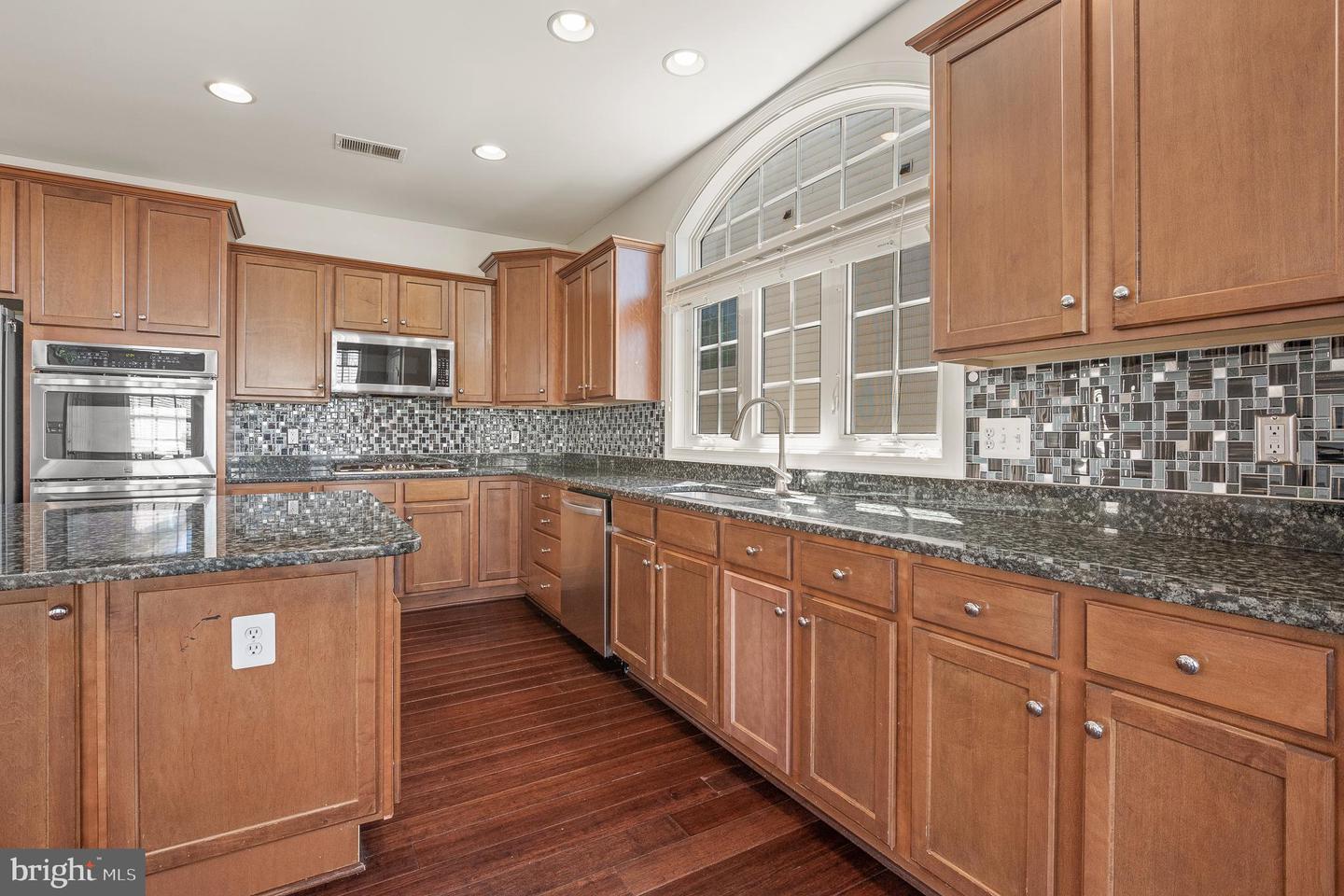 16862 REEF KNOT WAY, WOODBRIDGE, Virginia 22191, 5 Bedrooms Bedrooms, ,4 BathroomsBathrooms,Residential,For sale,16862 REEF KNOT WAY,VAPW2102818 MLS # VAPW2102818