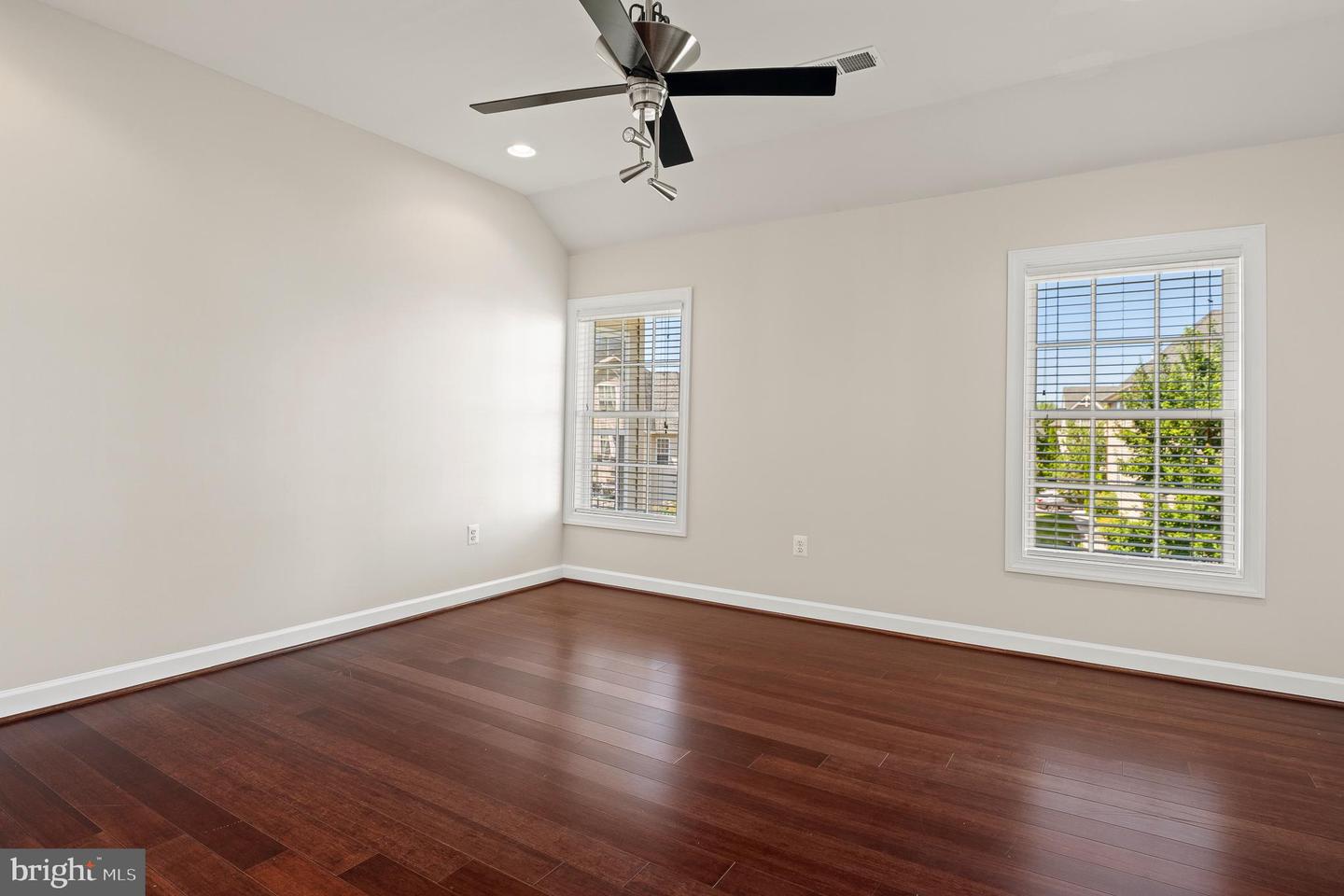 16862 REEF KNOT WAY, WOODBRIDGE, Virginia 22191, 5 Bedrooms Bedrooms, ,4 BathroomsBathrooms,Residential,For sale,16862 REEF KNOT WAY,VAPW2102818 MLS # VAPW2102818