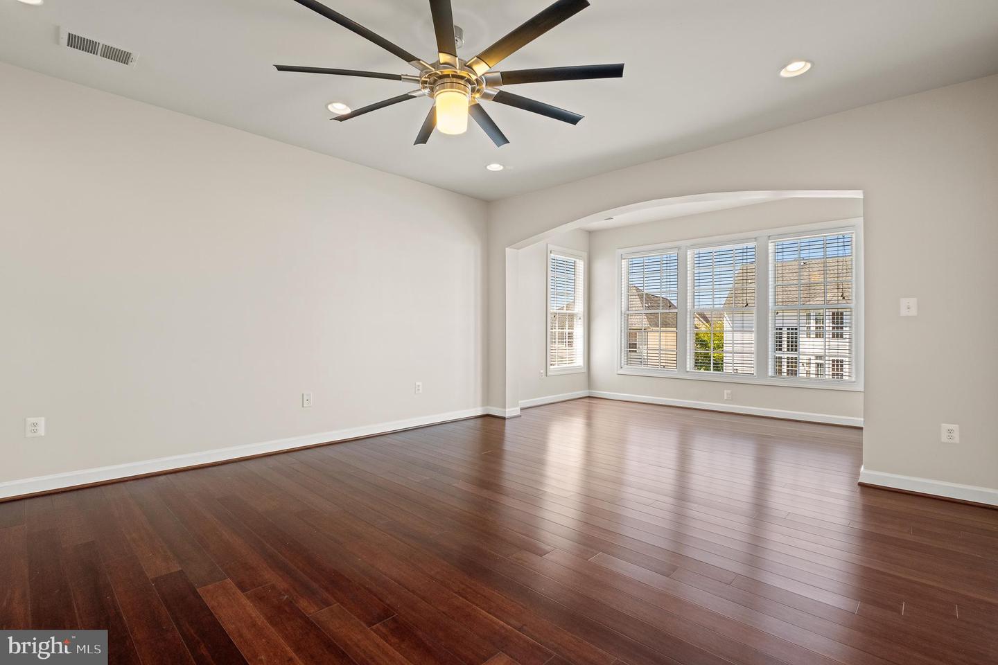 16862 REEF KNOT WAY, WOODBRIDGE, Virginia 22191, 5 Bedrooms Bedrooms, ,4 BathroomsBathrooms,Residential,For sale,16862 REEF KNOT WAY,VAPW2102818 MLS # VAPW2102818