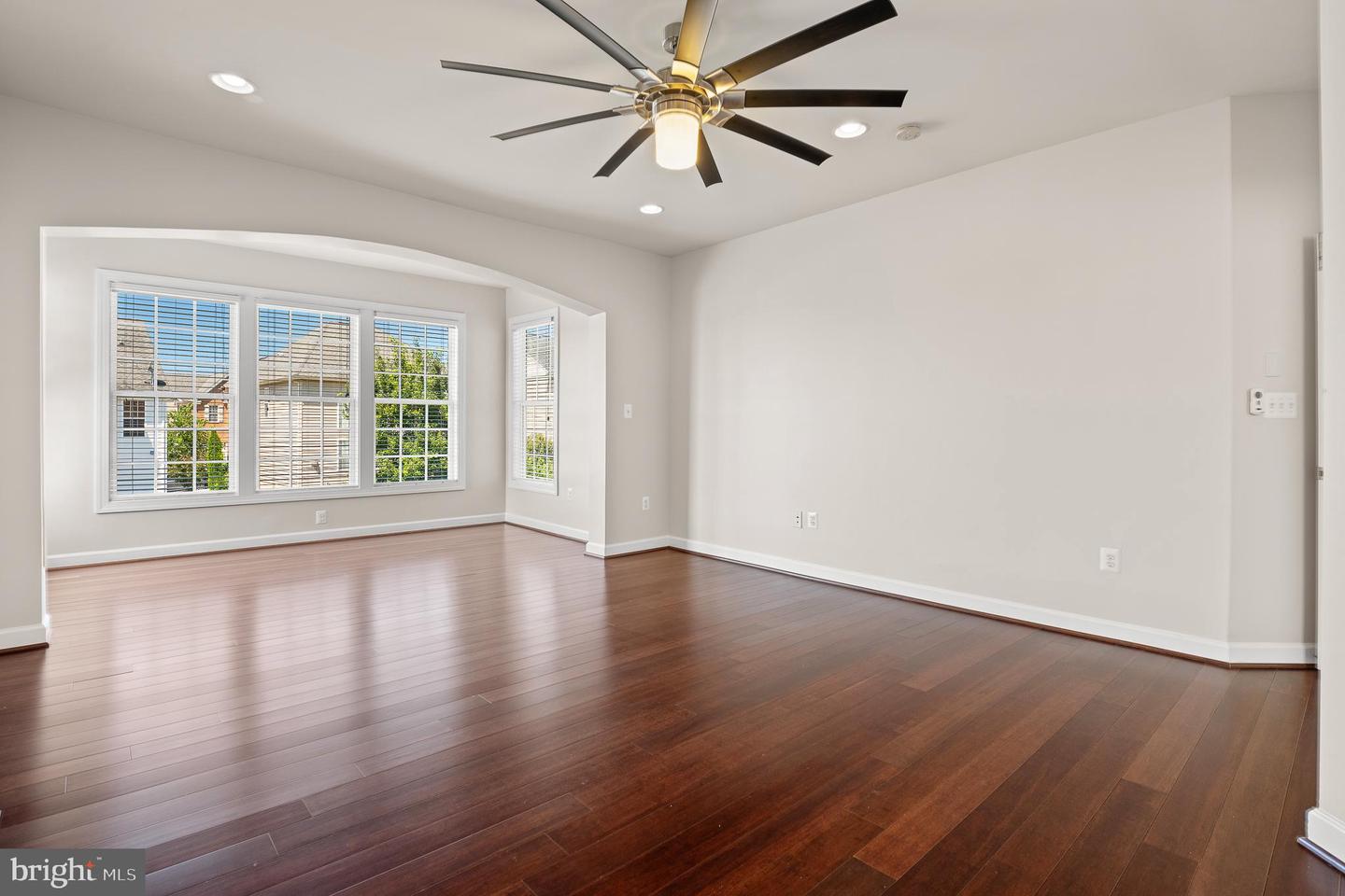 16862 REEF KNOT WAY, WOODBRIDGE, Virginia 22191, 5 Bedrooms Bedrooms, ,4 BathroomsBathrooms,Residential,For sale,16862 REEF KNOT WAY,VAPW2102818 MLS # VAPW2102818