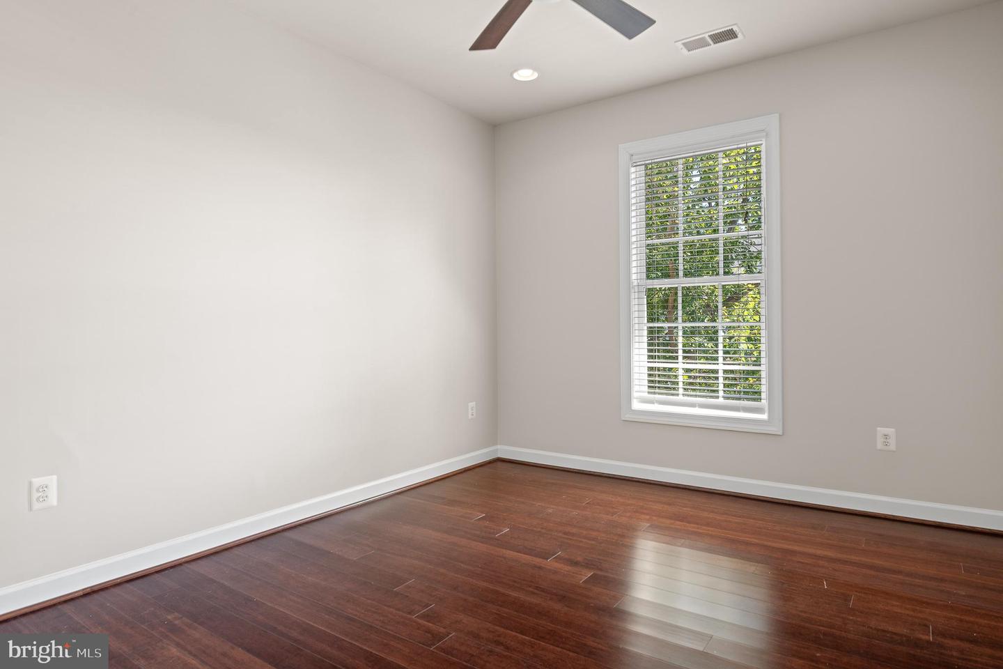 16862 REEF KNOT WAY, WOODBRIDGE, Virginia 22191, 5 Bedrooms Bedrooms, ,4 BathroomsBathrooms,Residential,For sale,16862 REEF KNOT WAY,VAPW2102818 MLS # VAPW2102818