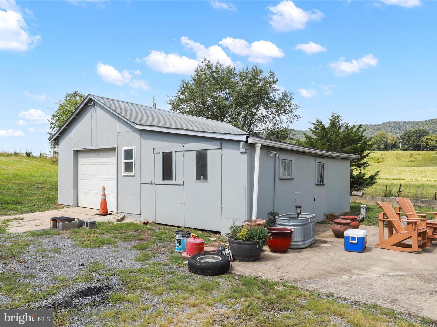 16957 BACK RD, STRASBURG, Virginia 22657, 2 Bedrooms Bedrooms, ,1 BathroomBathrooms,Residential,For sale,16957 BACK RD,VASH2012368 MLS # VASH2012368