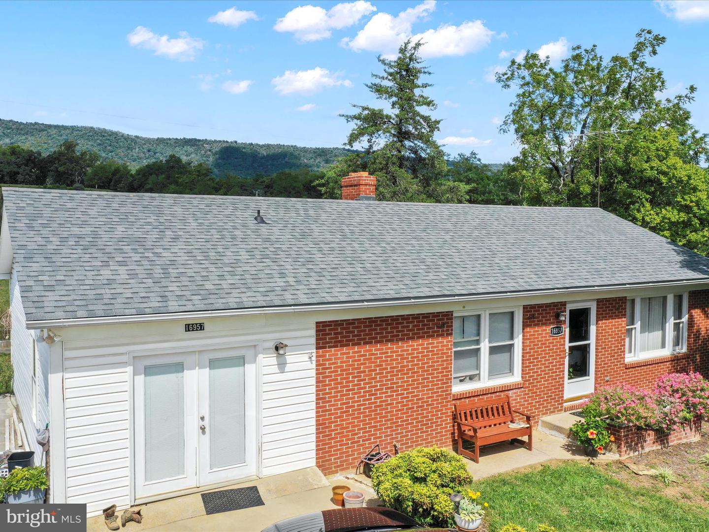 16957 BACK RD, STRASBURG, Virginia 22657, 2 Bedrooms Bedrooms, ,1 BathroomBathrooms,Residential,For sale,16957 BACK RD,VASH2012368 MLS # VASH2012368