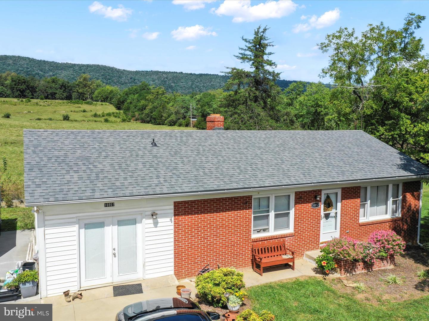 16957 BACK RD, STRASBURG, Virginia 22657, 2 Bedrooms Bedrooms, ,1 BathroomBathrooms,Residential,For sale,16957 BACK RD,VASH2012368 MLS # VASH2012368